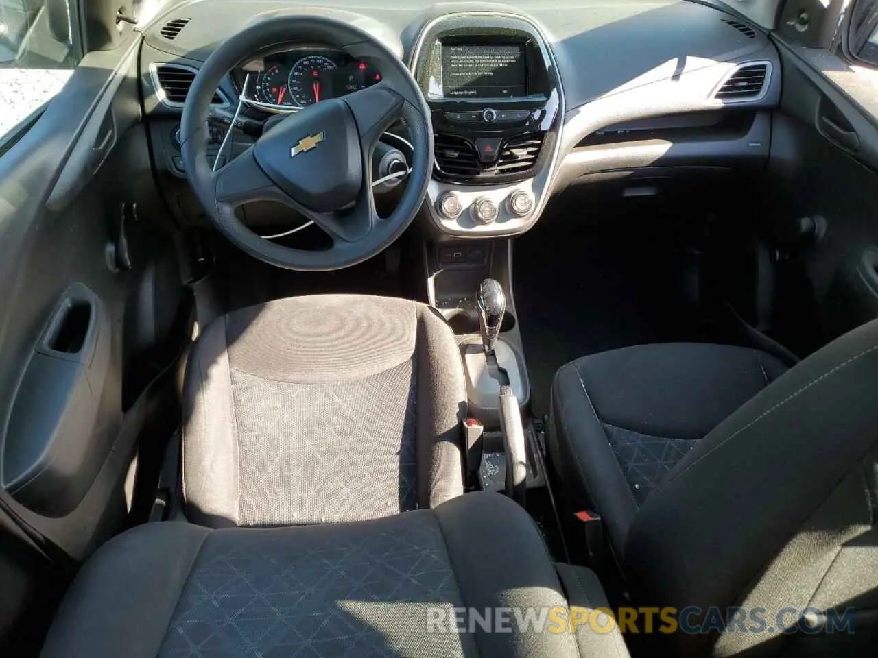 8 Фотография поврежденного автомобиля KL8CB6SA1LC400144 CHEVROLET SPARK 2020