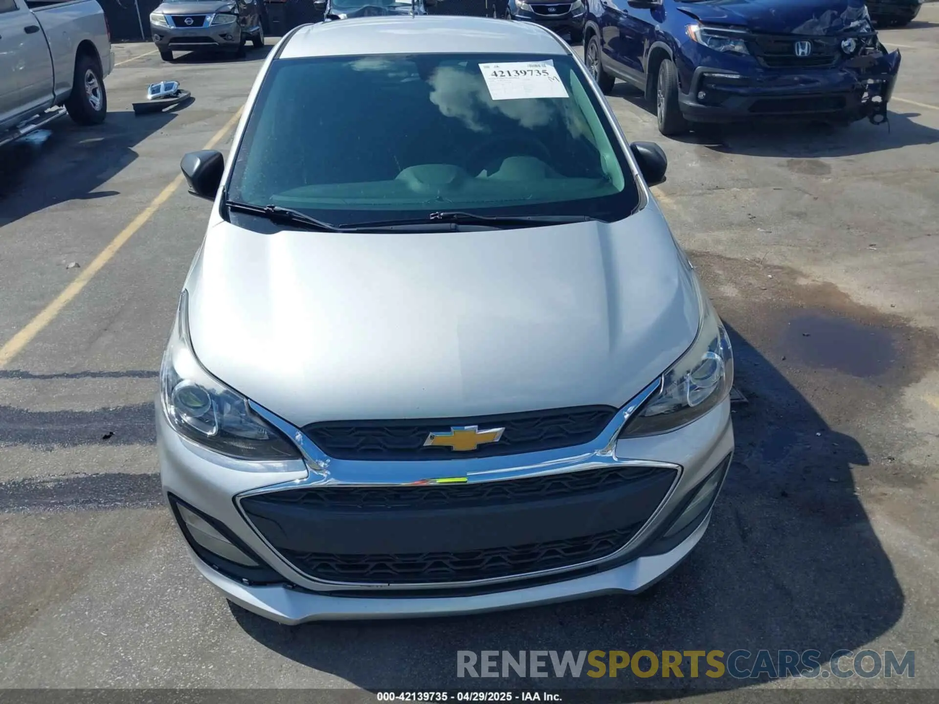 12 Фотография поврежденного автомобиля KL8CB6SA1LC405148 CHEVROLET SPARK 2020
