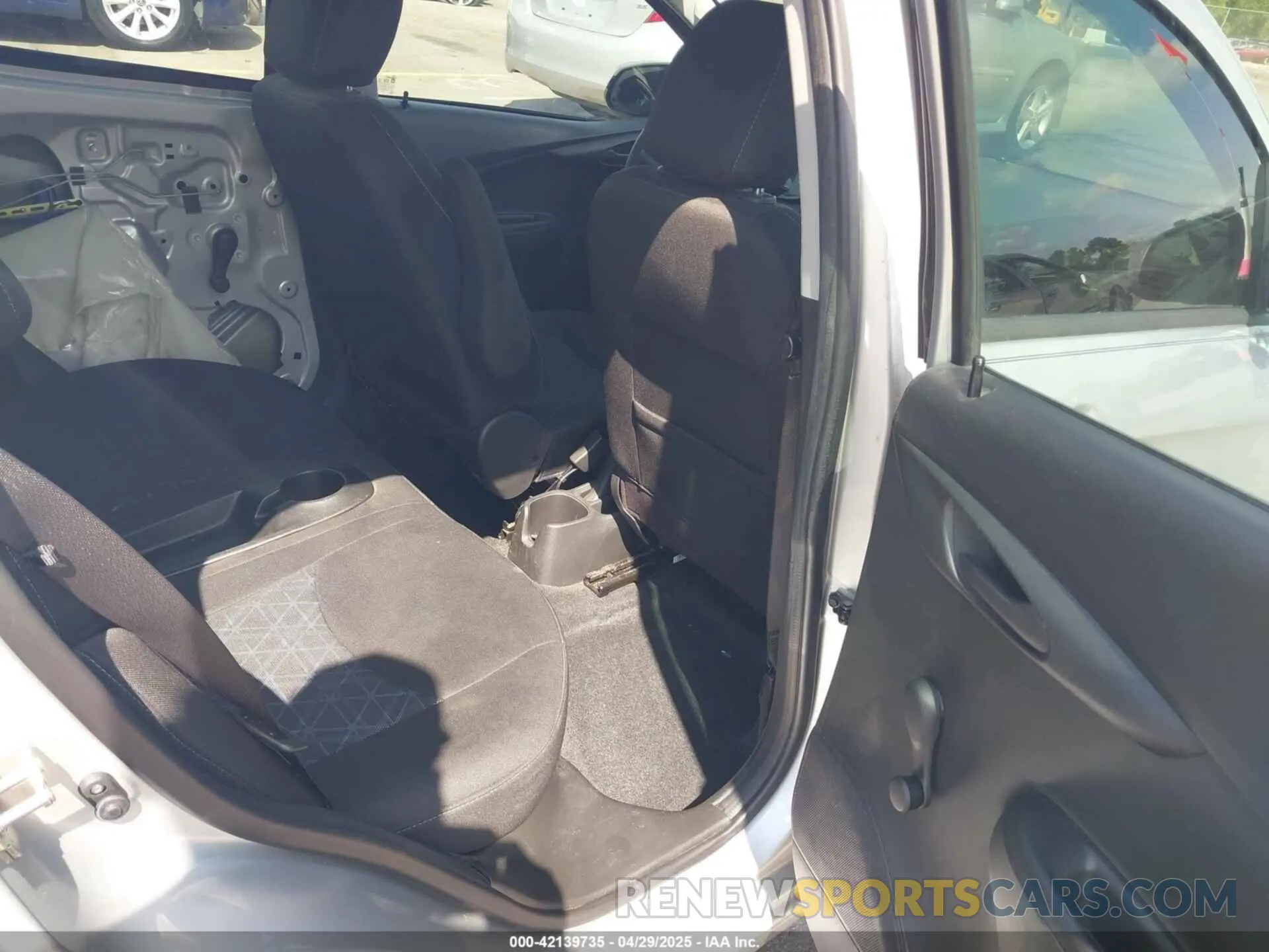 8 Фотография поврежденного автомобиля KL8CB6SA1LC405148 CHEVROLET SPARK 2020