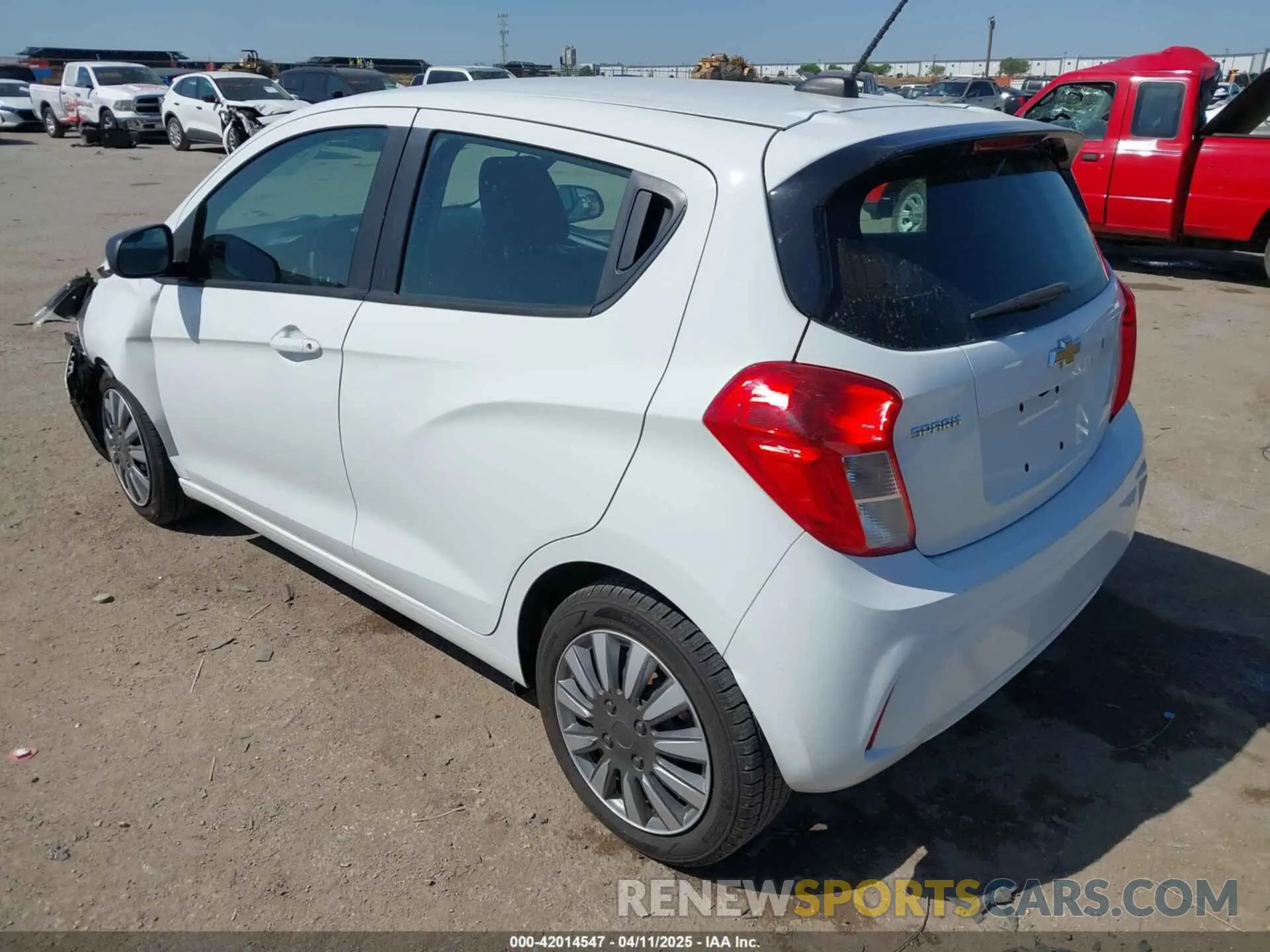 3 Photograph of a damaged car KL8CB6SA1LC406090 CHEVROLET SPARK 2020