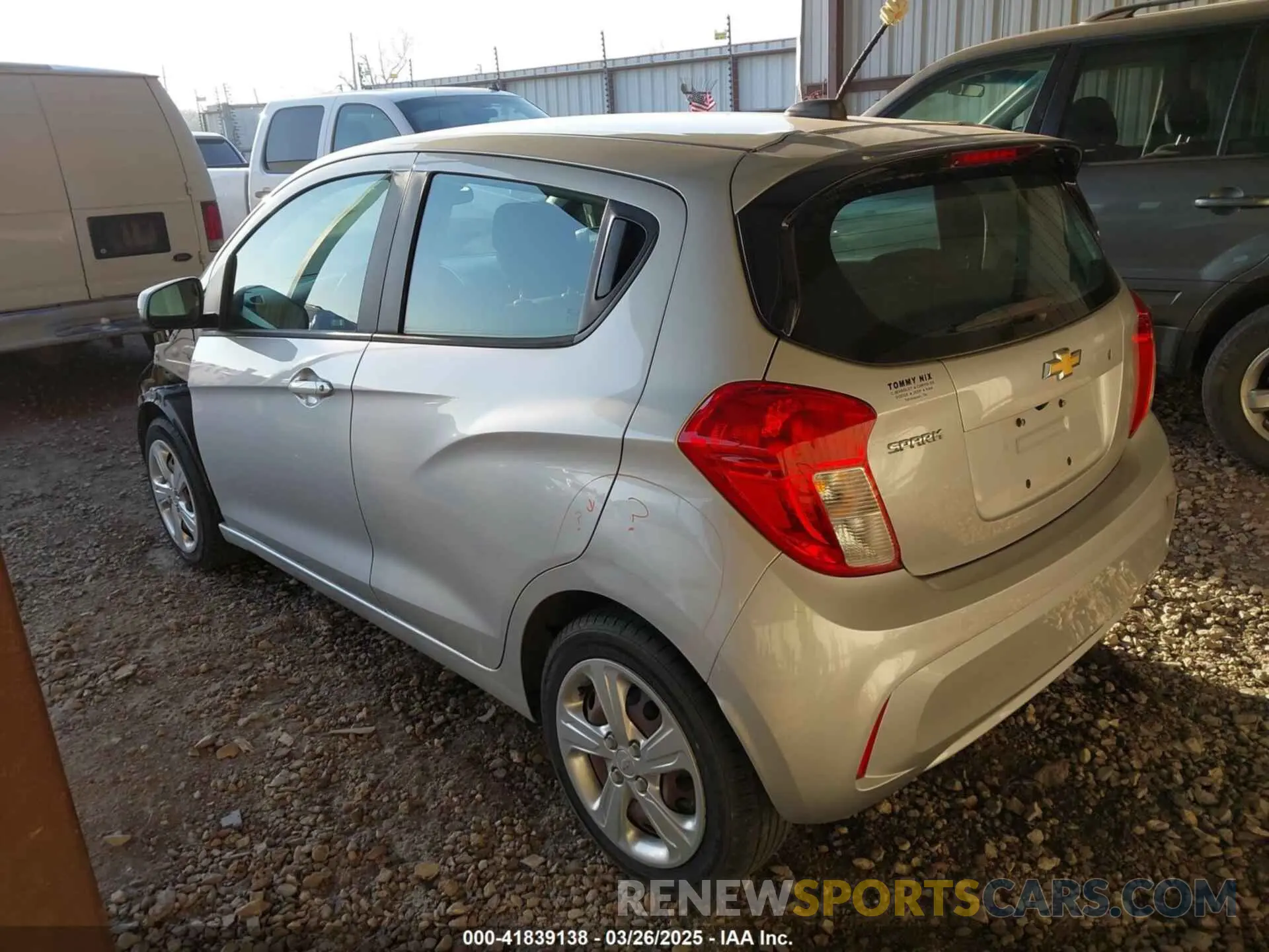 3 Фотография поврежденного автомобиля KL8CB6SA1LC411547 CHEVROLET SPARK 2020