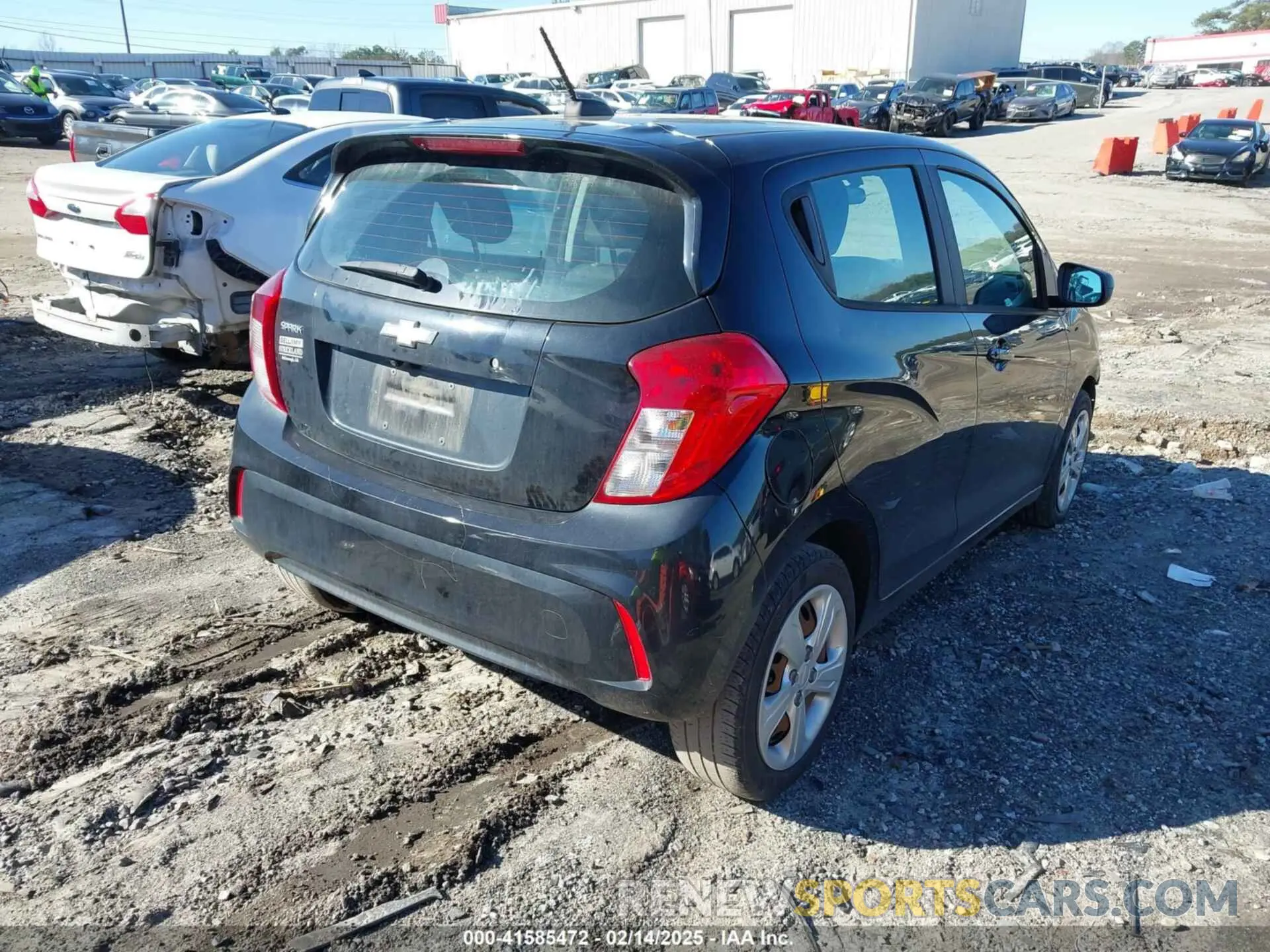 3 Photograph of a damaged car KL8CB6SA1LC464782 CHEVROLET SPARK 2020