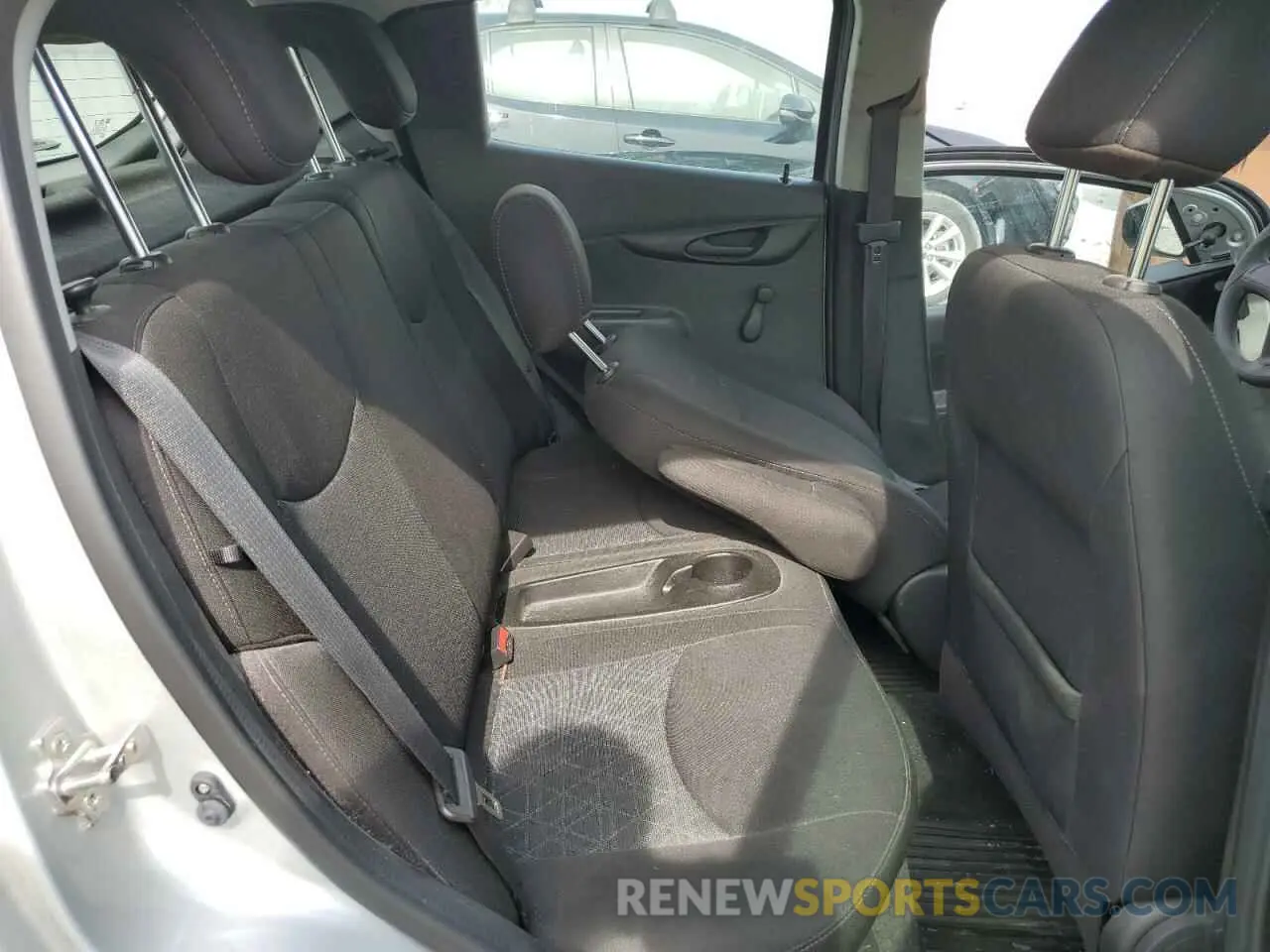 10 Фотография поврежденного автомобиля KL8CB6SA2LC428986 CHEVROLET SPARK 2020