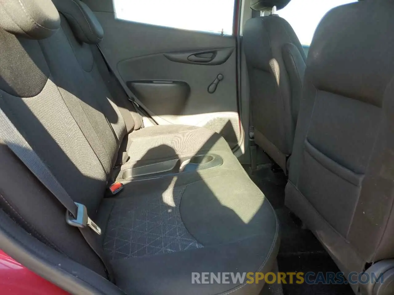 11 Фотография поврежденного автомобиля KL8CB6SA2LC444380 CHEVROLET SPARK 2020