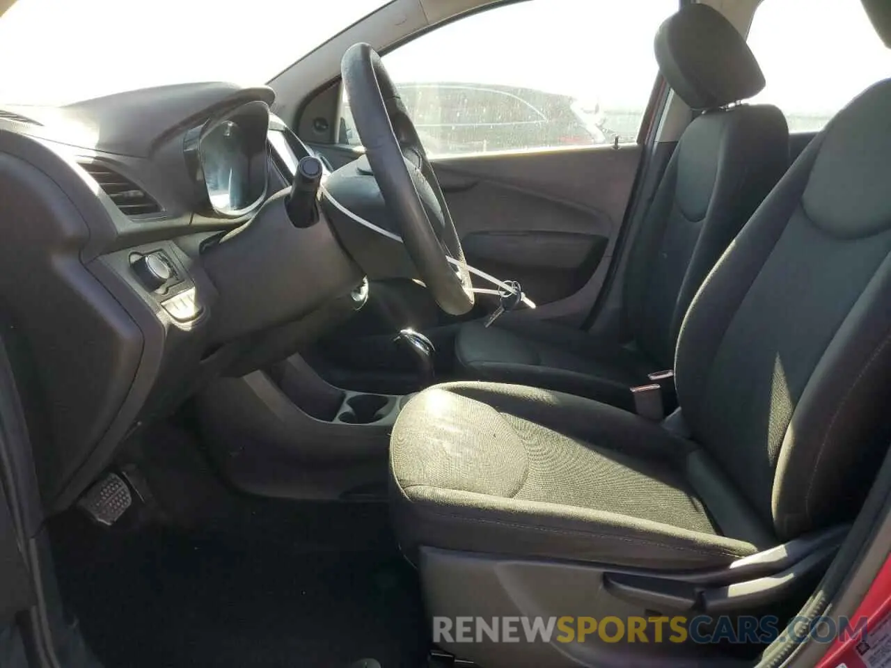 7 Фотография поврежденного автомобиля KL8CB6SA2LC444380 CHEVROLET SPARK 2020