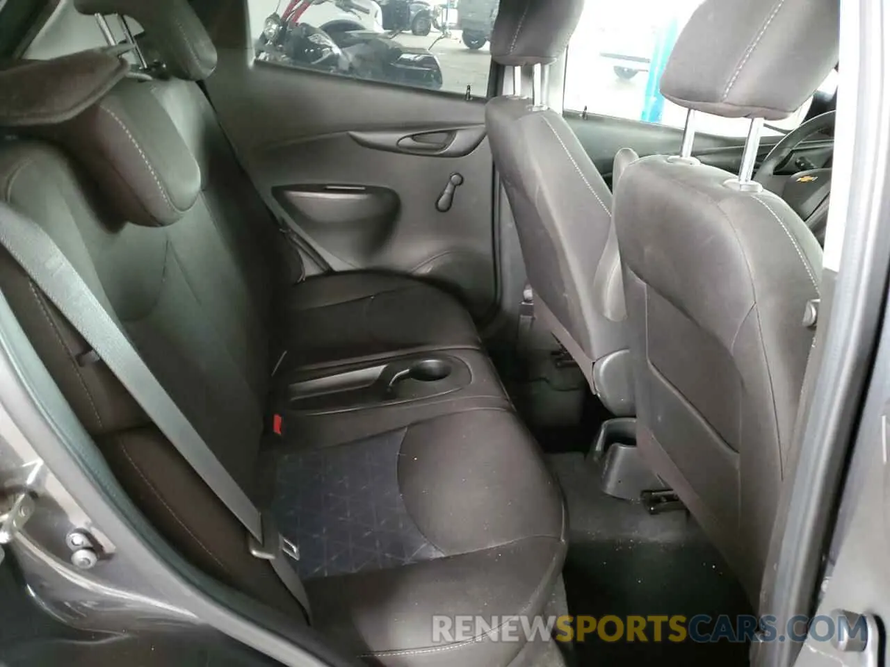 10 Photograph of a damaged car KL8CB6SA3LC400145 CHEVROLET SPARK 2020