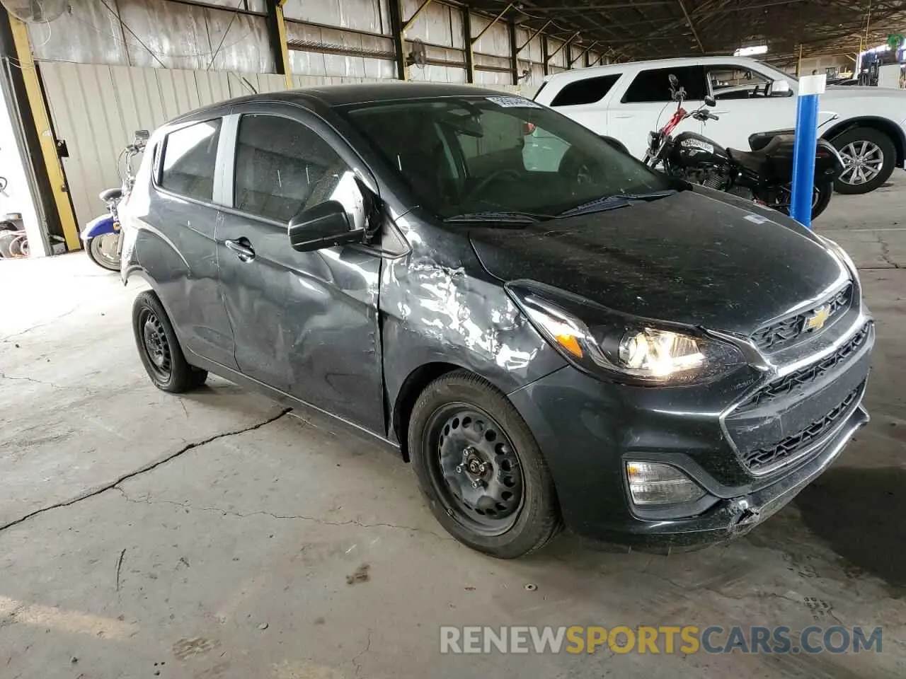 4 Photograph of a damaged car KL8CB6SA3LC400145 CHEVROLET SPARK 2020
