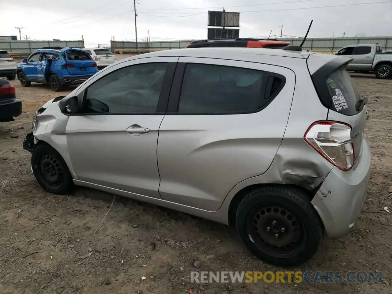 2 Фотография поврежденного автомобиля KL8CB6SA3LC406897 CHEVROLET SPARK 2020