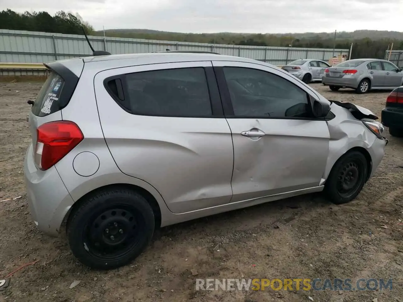 3 Фотография поврежденного автомобиля KL8CB6SA3LC406897 CHEVROLET SPARK 2020