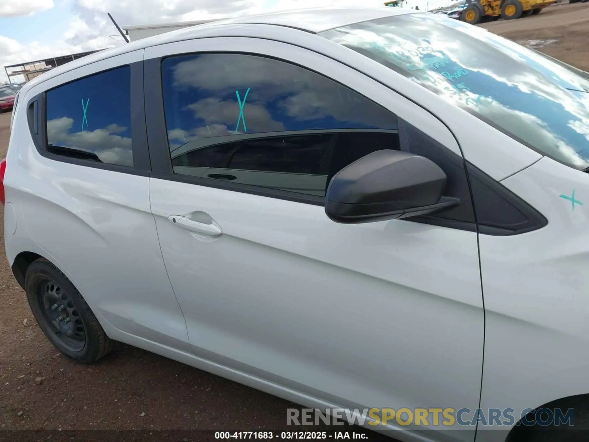 14 Фотография поврежденного автомобиля KL8CB6SA3LC411730 CHEVROLET SPARK 2020