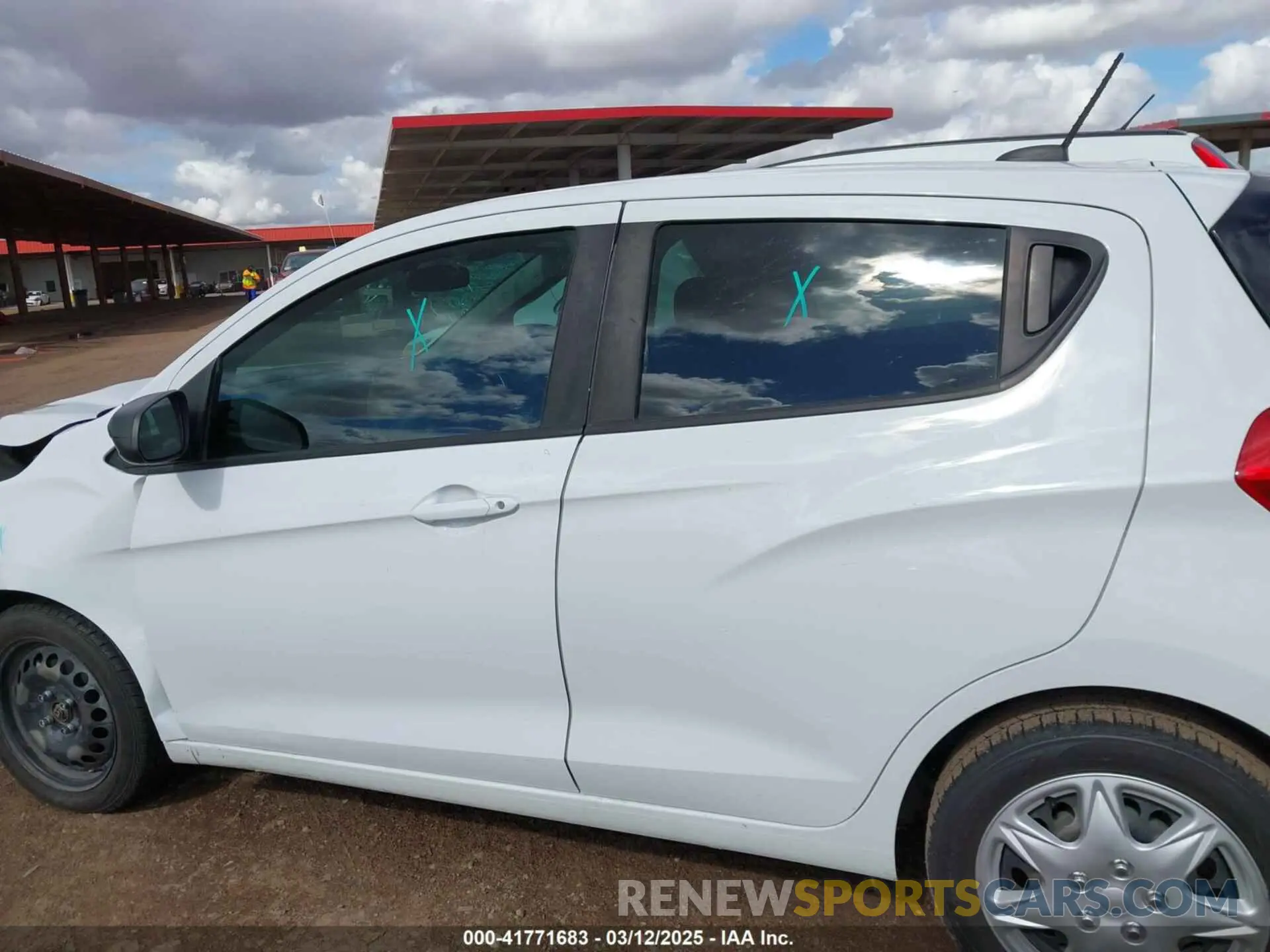 15 Фотография поврежденного автомобиля KL8CB6SA3LC411730 CHEVROLET SPARK 2020