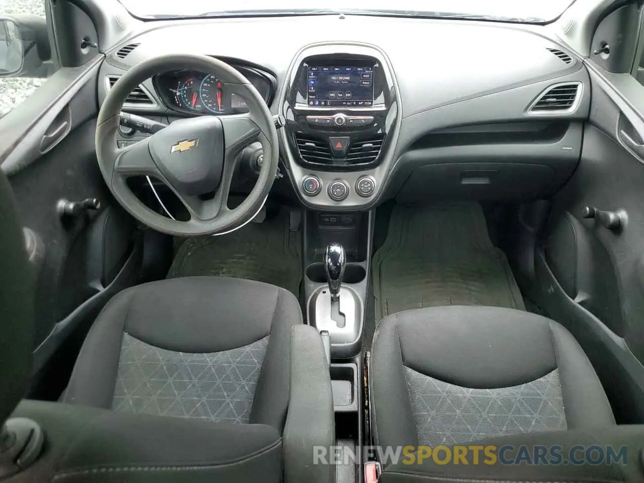 8 Фотография поврежденного автомобиля KL8CB6SA3LC420007 CHEVROLET SPARK 2020