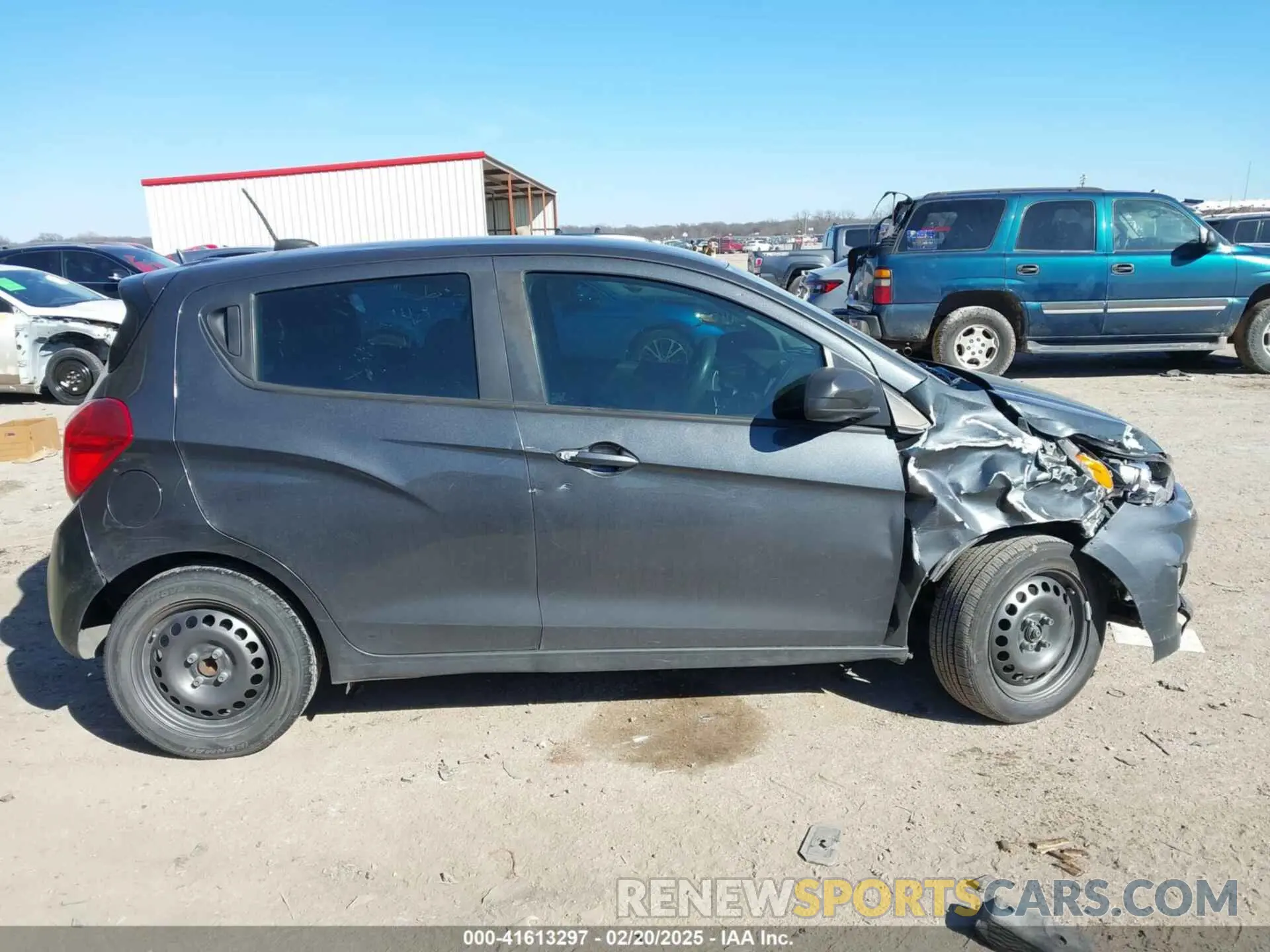 13 Фотография поврежденного автомобиля KL8CB6SA3LC474441 CHEVROLET SPARK 2020