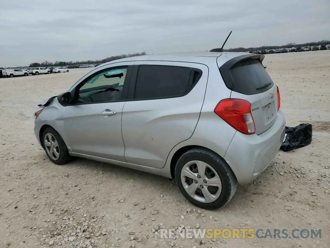 2 Фотография поврежденного автомобиля KL8CB6SA4LC400171 CHEVROLET SPARK 2020