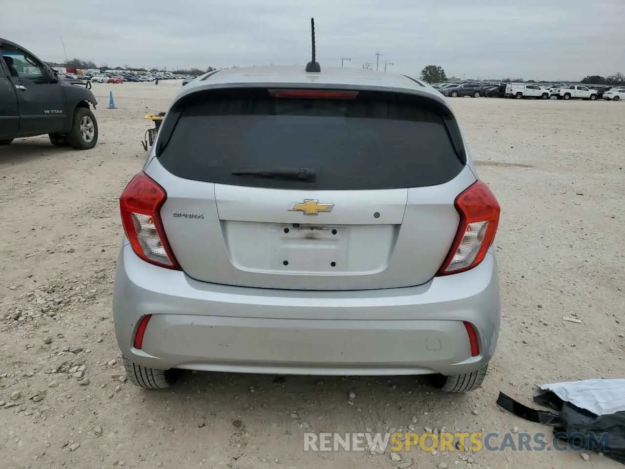 6 Фотография поврежденного автомобиля KL8CB6SA4LC400171 CHEVROLET SPARK 2020