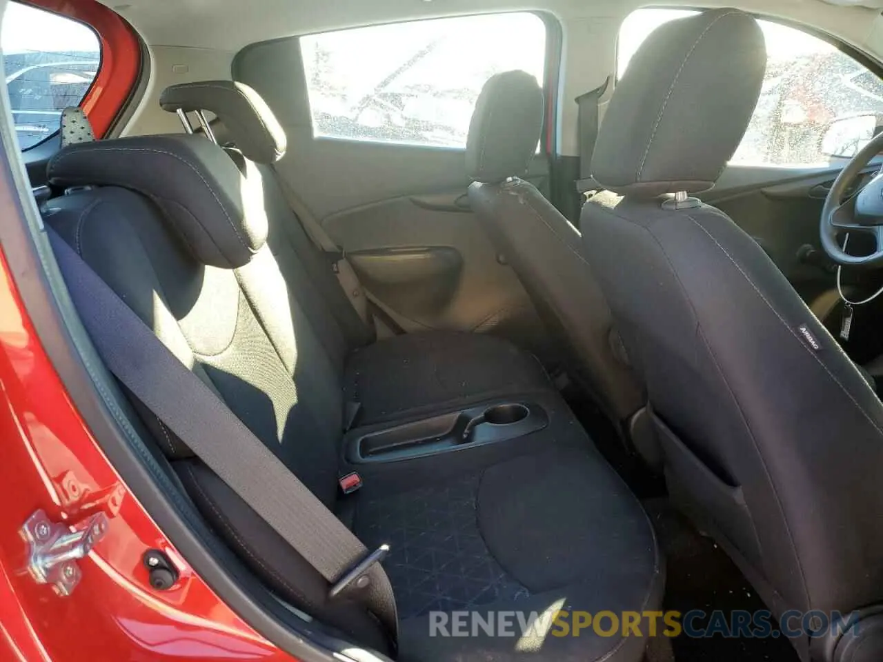 10 Фотография поврежденного автомобиля KL8CB6SA4LC409940 CHEVROLET SPARK 2020