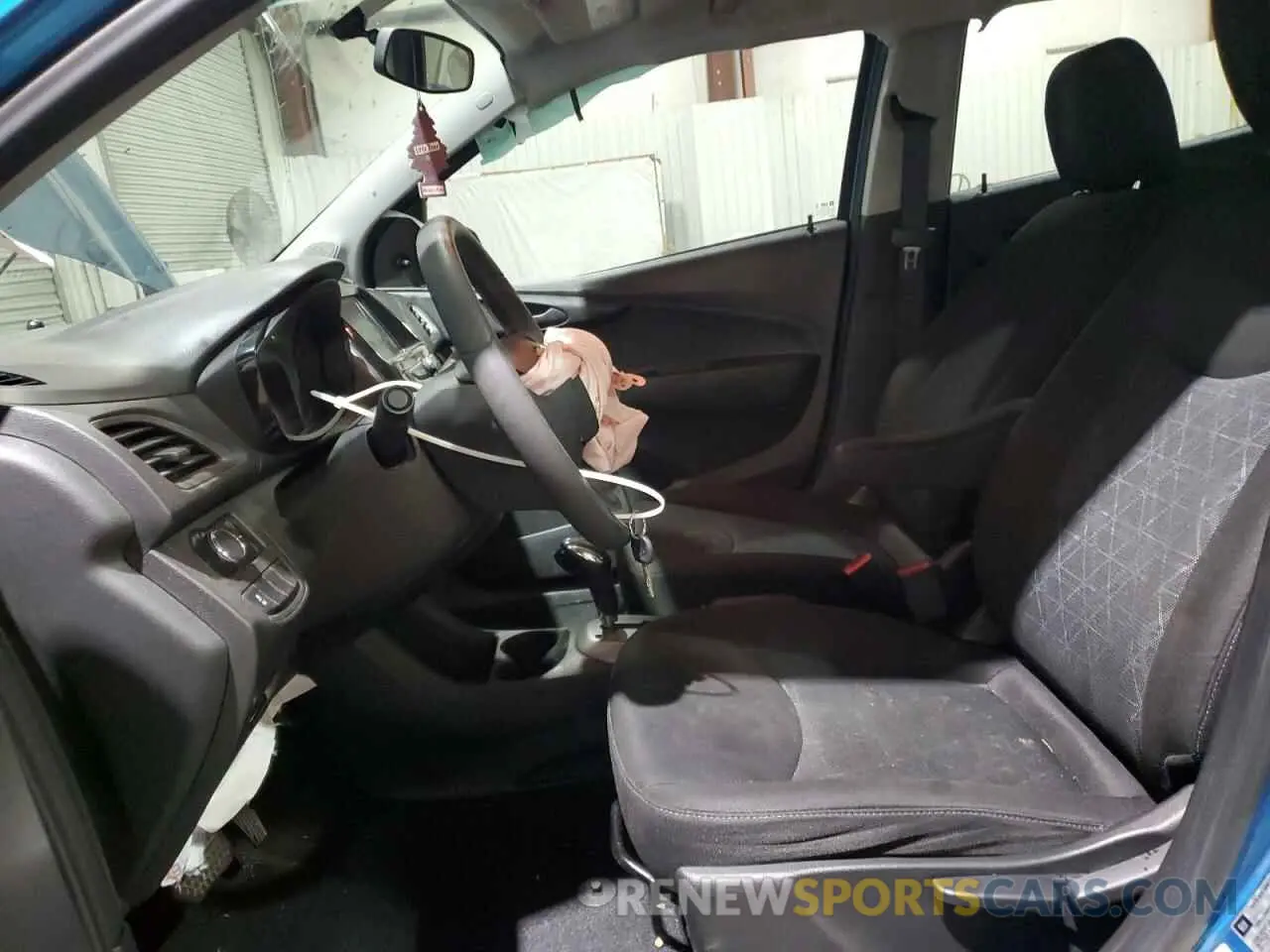 7 Фотография поврежденного автомобиля KL8CB6SA4LC424163 CHEVROLET SPARK 2020