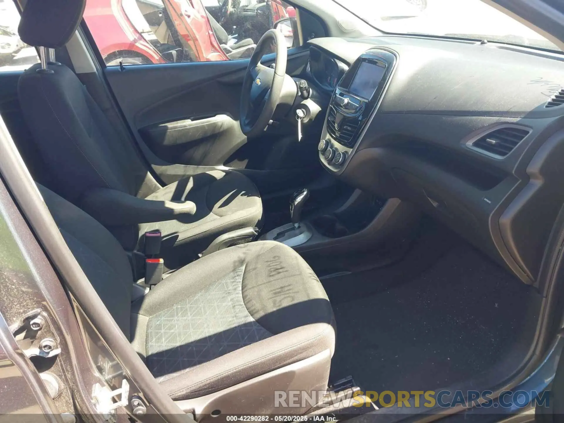 5 Photograph of a damaged car KL8CB6SA5LC403791 CHEVROLET SPARK 2020