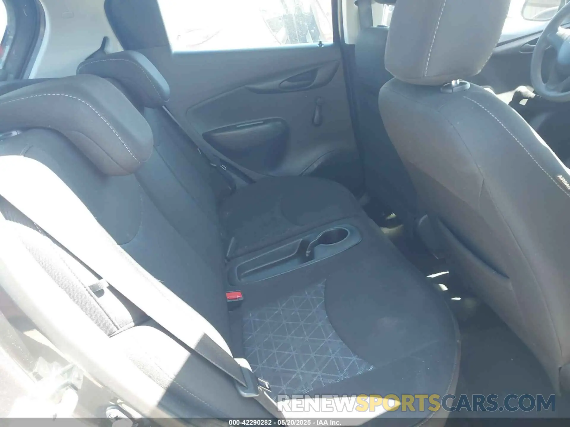 8 Photograph of a damaged car KL8CB6SA5LC403791 CHEVROLET SPARK 2020