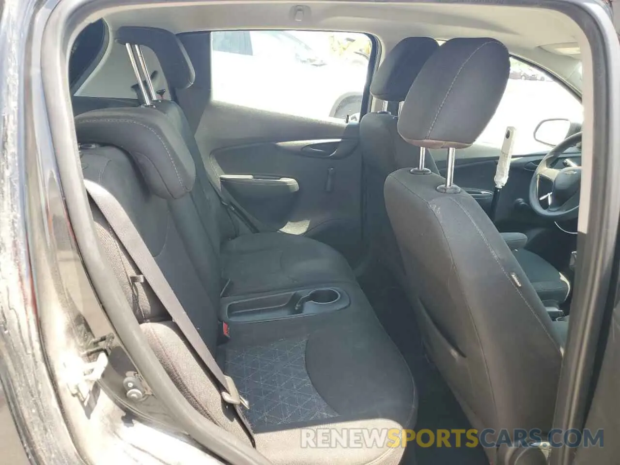 10 Photograph of a damaged car KL8CB6SA5LC407758 CHEVROLET SPARK 2020