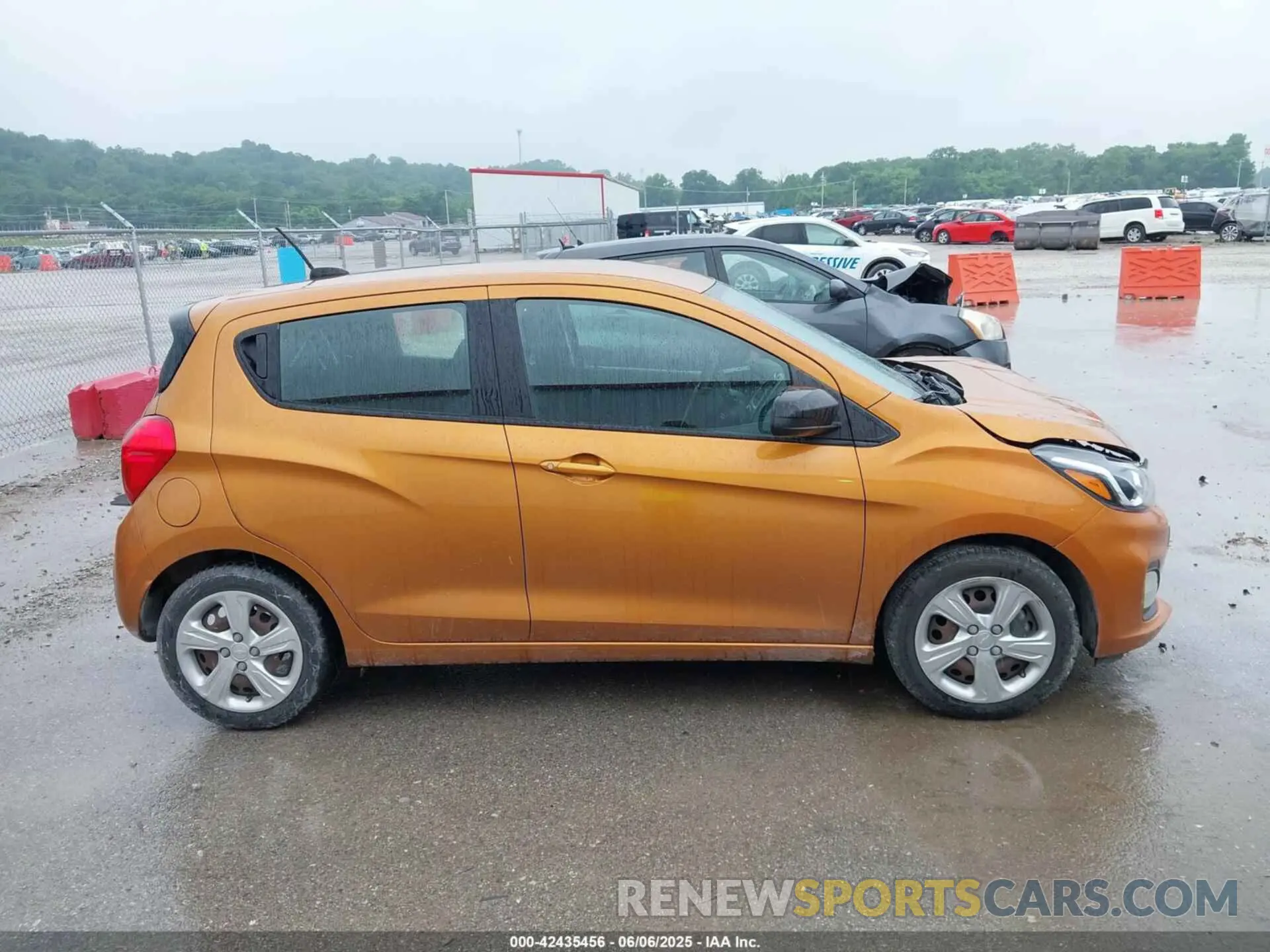 13 Photograph of a damaged car KL8CB6SA5LC419859 CHEVROLET SPARK 2020