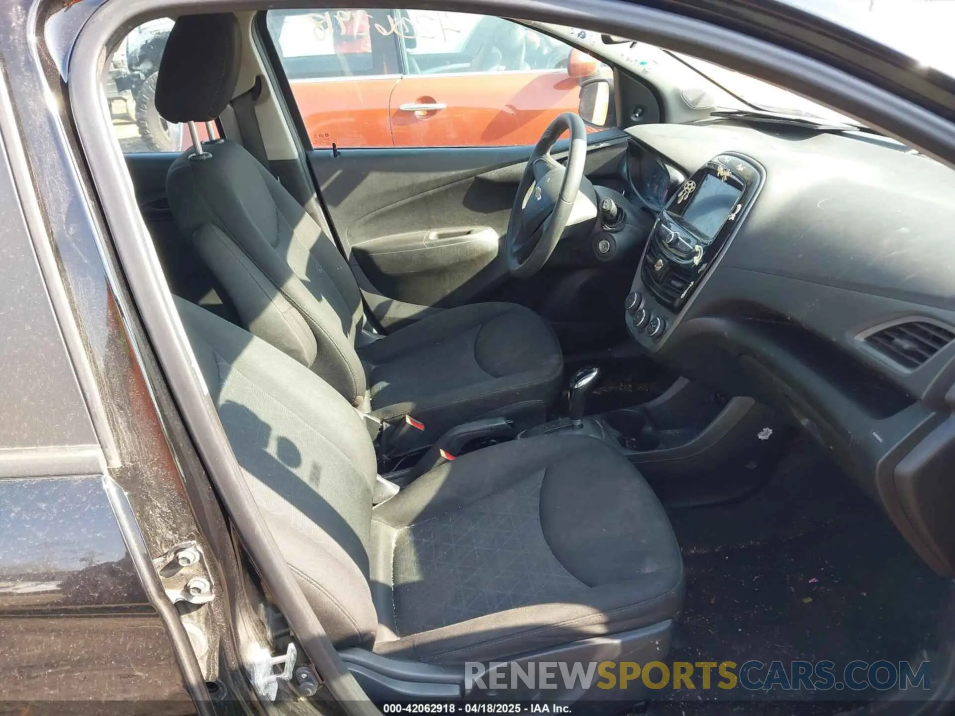 5 Photograph of a damaged car KL8CB6SA5LC420865 CHEVROLET SPARK 2020