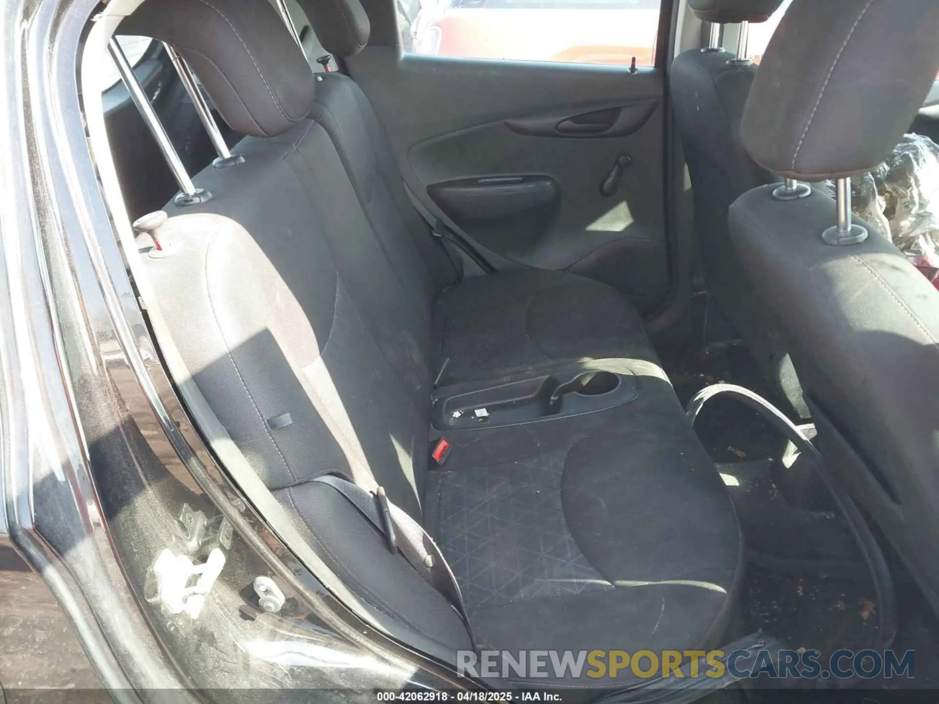 8 Photograph of a damaged car KL8CB6SA5LC420865 CHEVROLET SPARK 2020