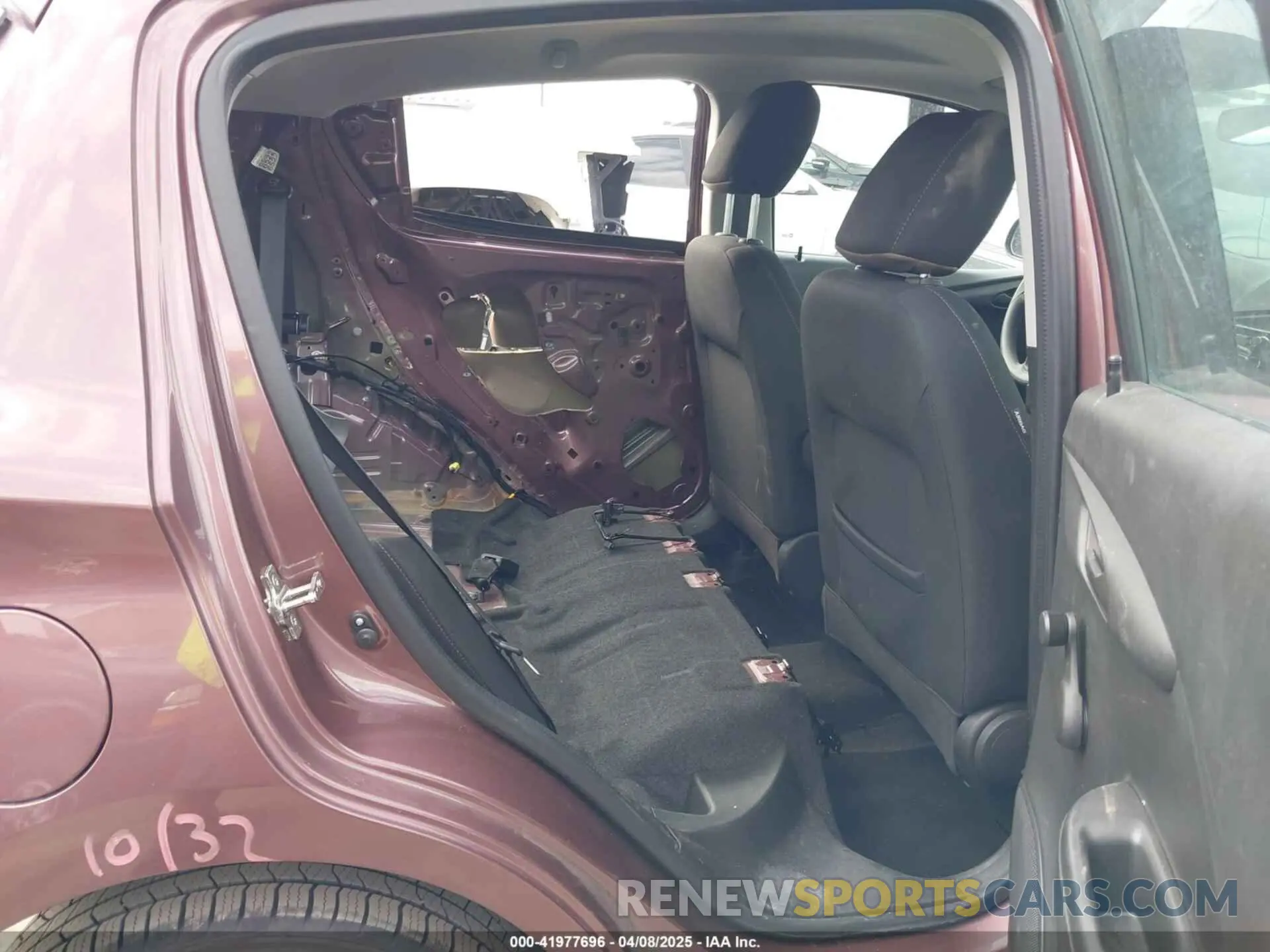 8 Photograph of a damaged car KL8CB6SA6LC450361 CHEVROLET SPARK 2020