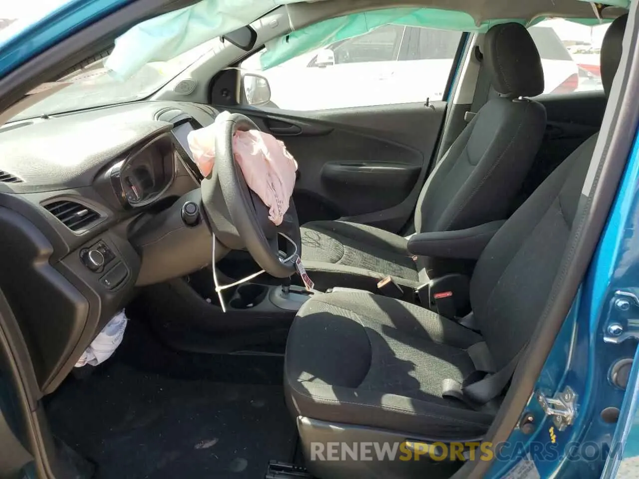 7 Photograph of a damaged car KL8CB6SA6LC452014 CHEVROLET SPARK 2020