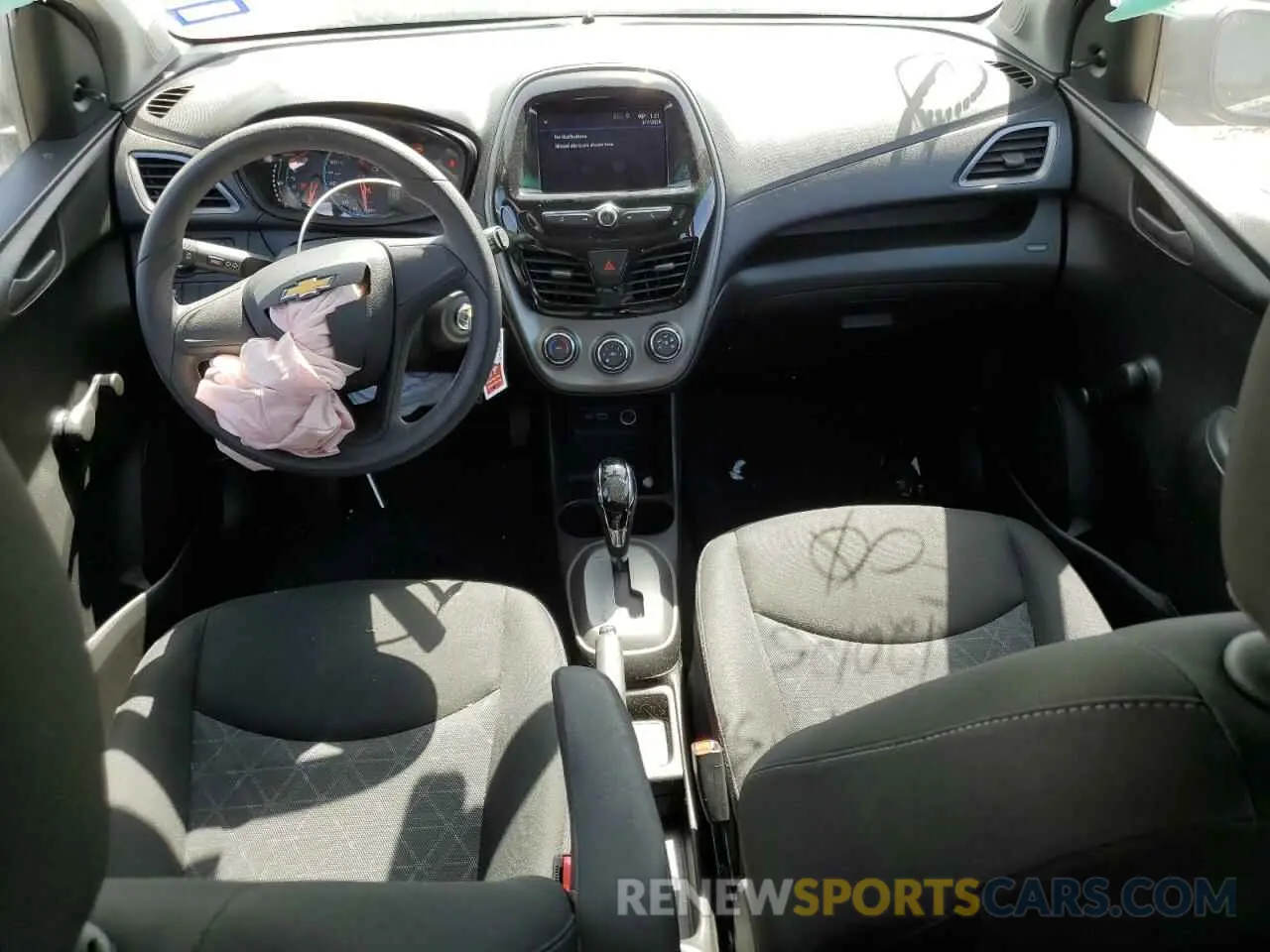 8 Photograph of a damaged car KL8CB6SA6LC452014 CHEVROLET SPARK 2020