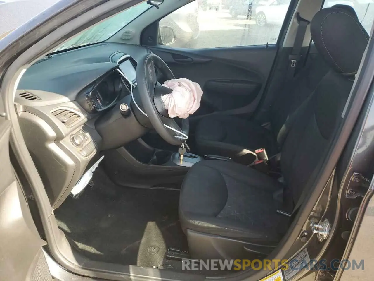 7 Фотография поврежденного автомобиля KL8CB6SA7LC458114 CHEVROLET SPARK 2020