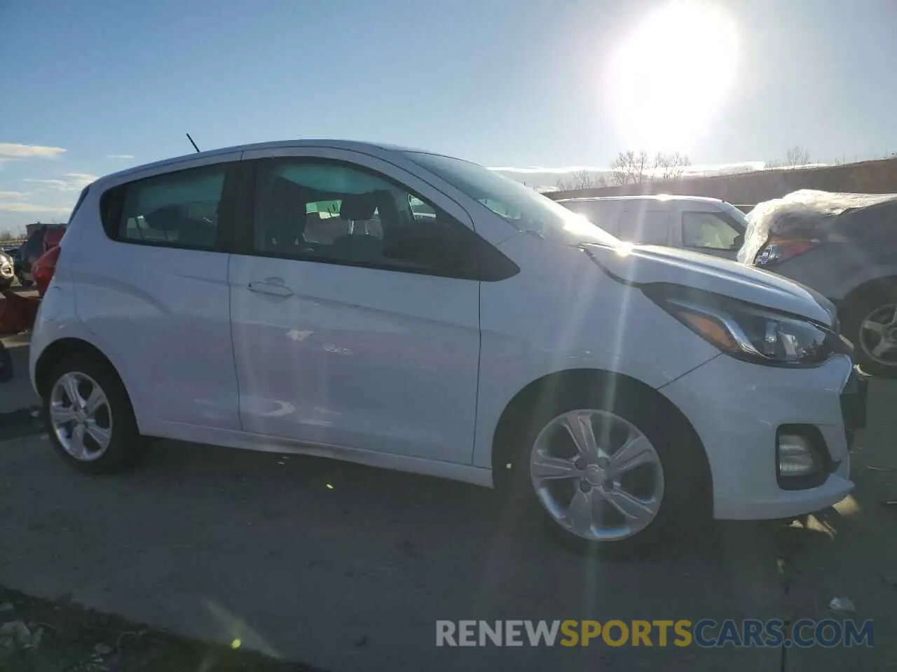 4 Фотография поврежденного автомобиля KL8CB6SA7LC465211 CHEVROLET SPARK 2020