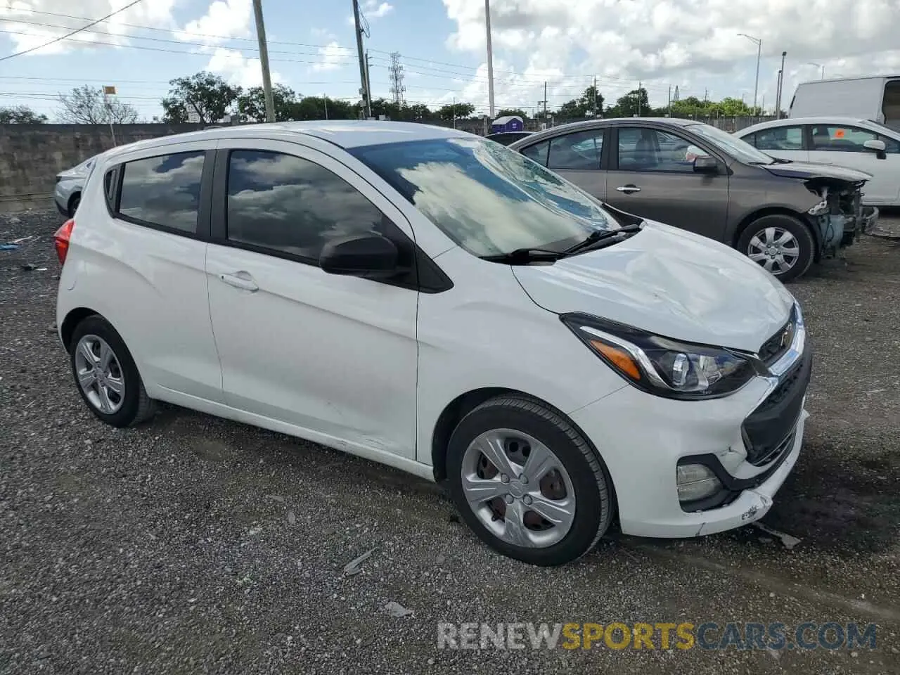 4 Фотография поврежденного автомобиля KL8CB6SA8LC421928 CHEVROLET SPARK 2020