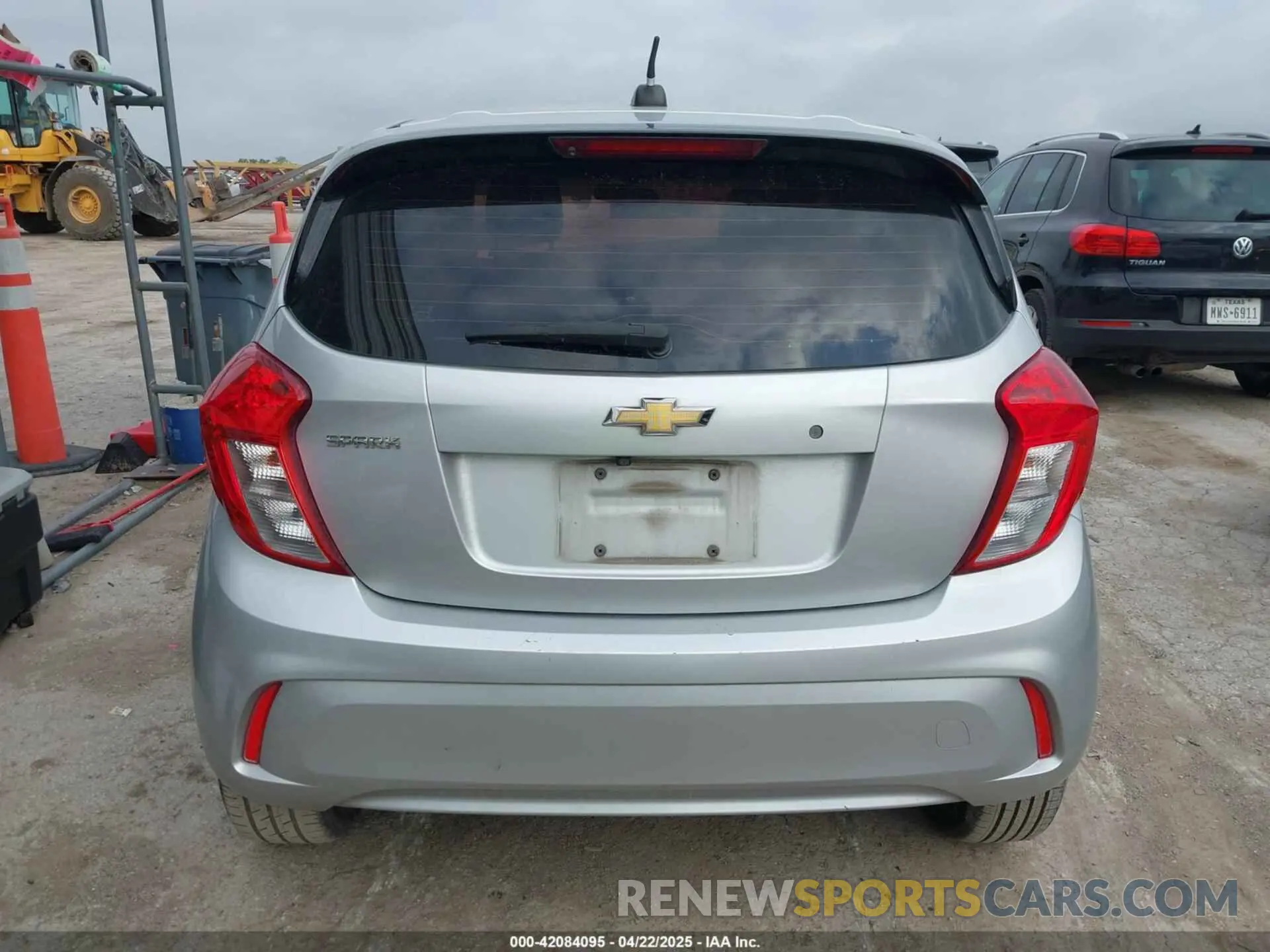 16 Photograph of a damaged car KL8CB6SA9LC418701 CHEVROLET SPARK 2020