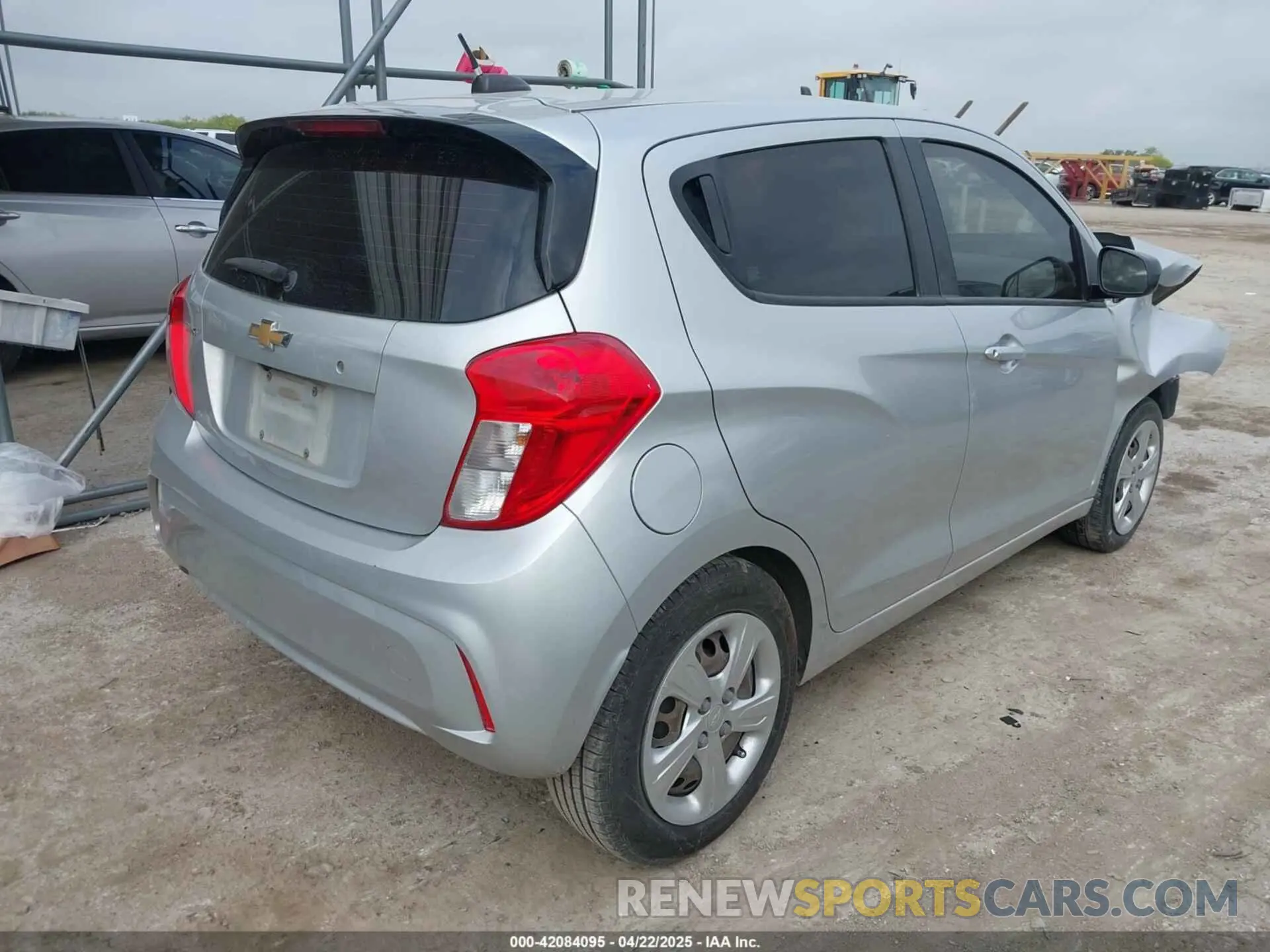 4 Photograph of a damaged car KL8CB6SA9LC418701 CHEVROLET SPARK 2020