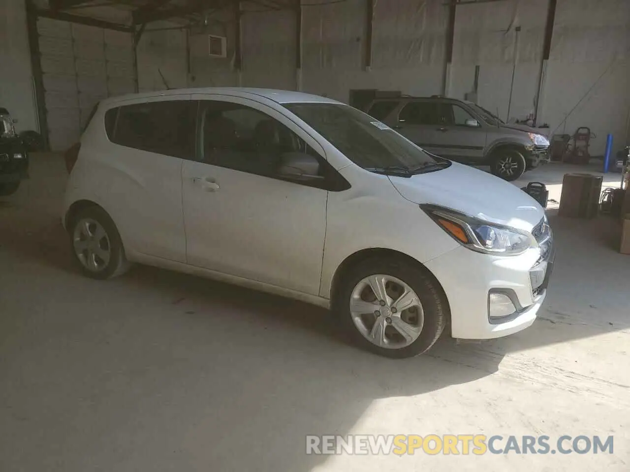 4 Photograph of a damaged car KL8CB6SA9LC464268 CHEVROLET SPARK 2020