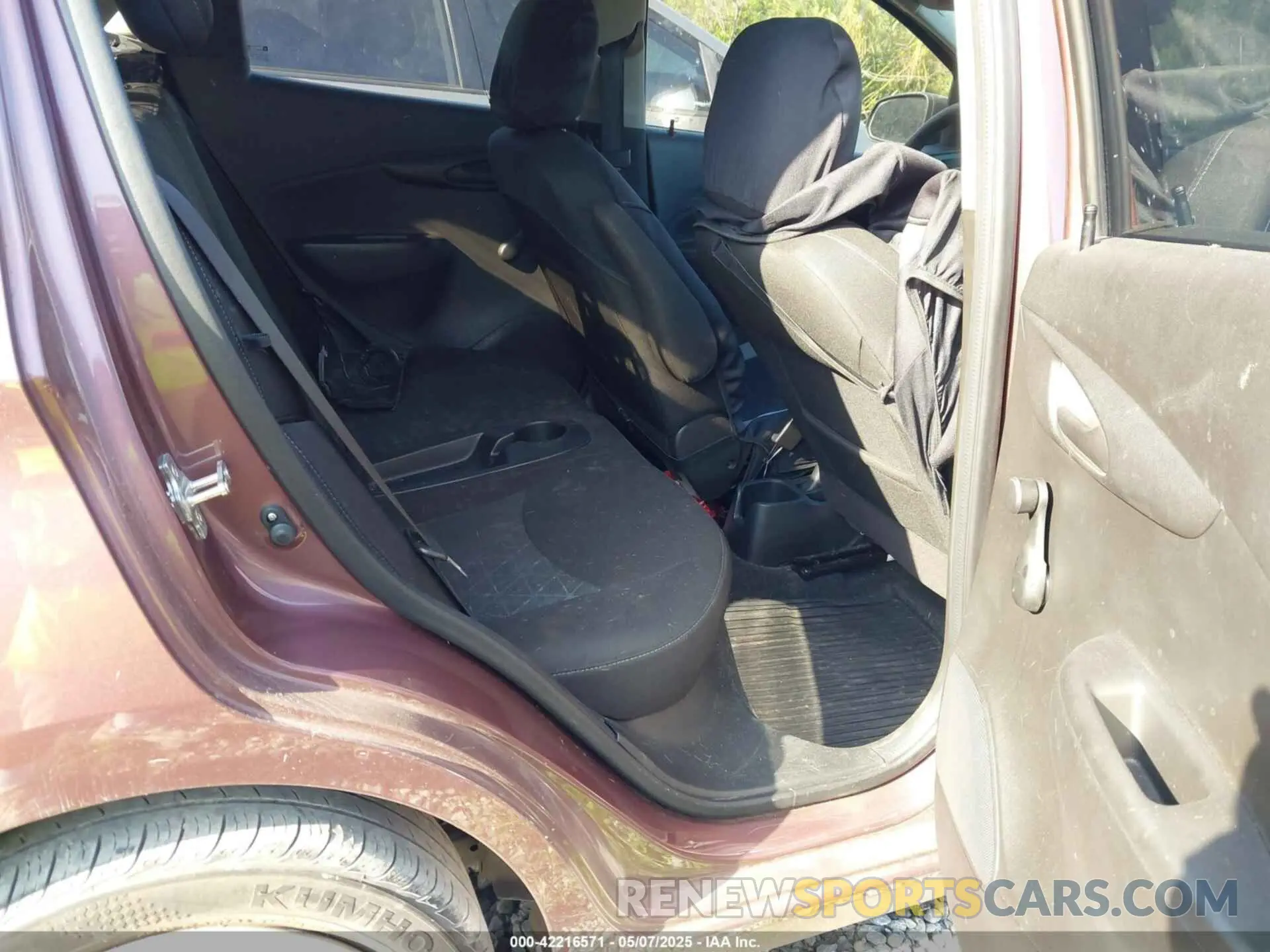 8 Фотография поврежденного автомобиля KL8CB6SA9LC465016 CHEVROLET SPARK 2020