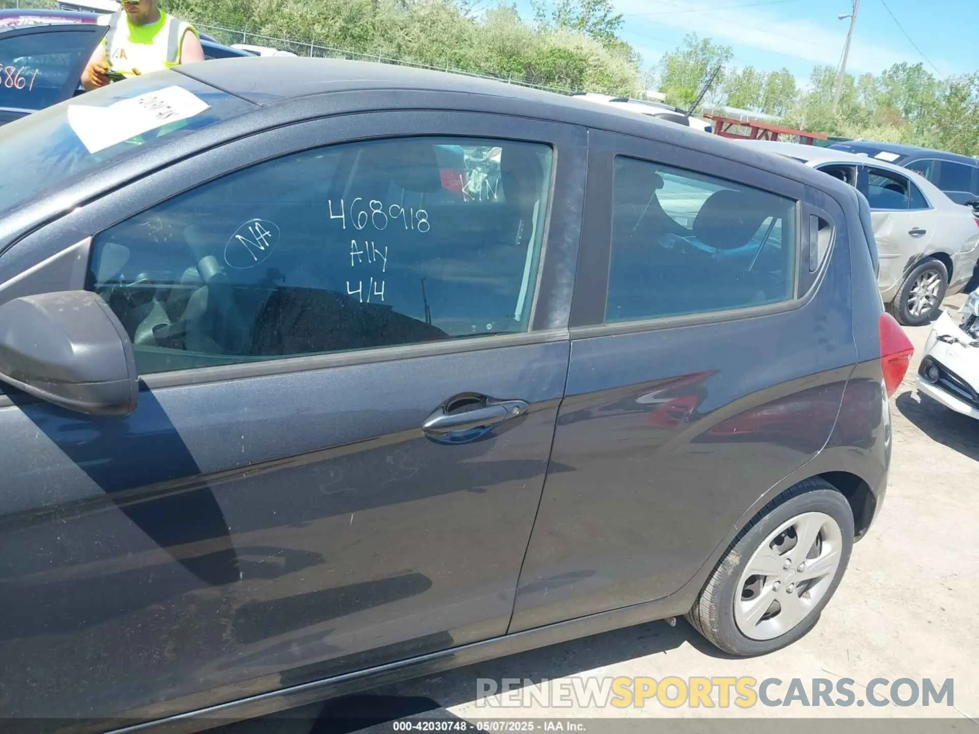 14 Фотография поврежденного автомобиля KL8CB6SA9LC468918 CHEVROLET SPARK 2020