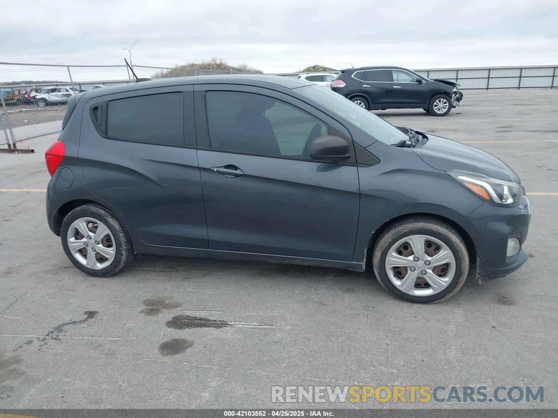 13 Фотография поврежденного автомобиля KL8CB6SA9LC473908 CHEVROLET SPARK 2020