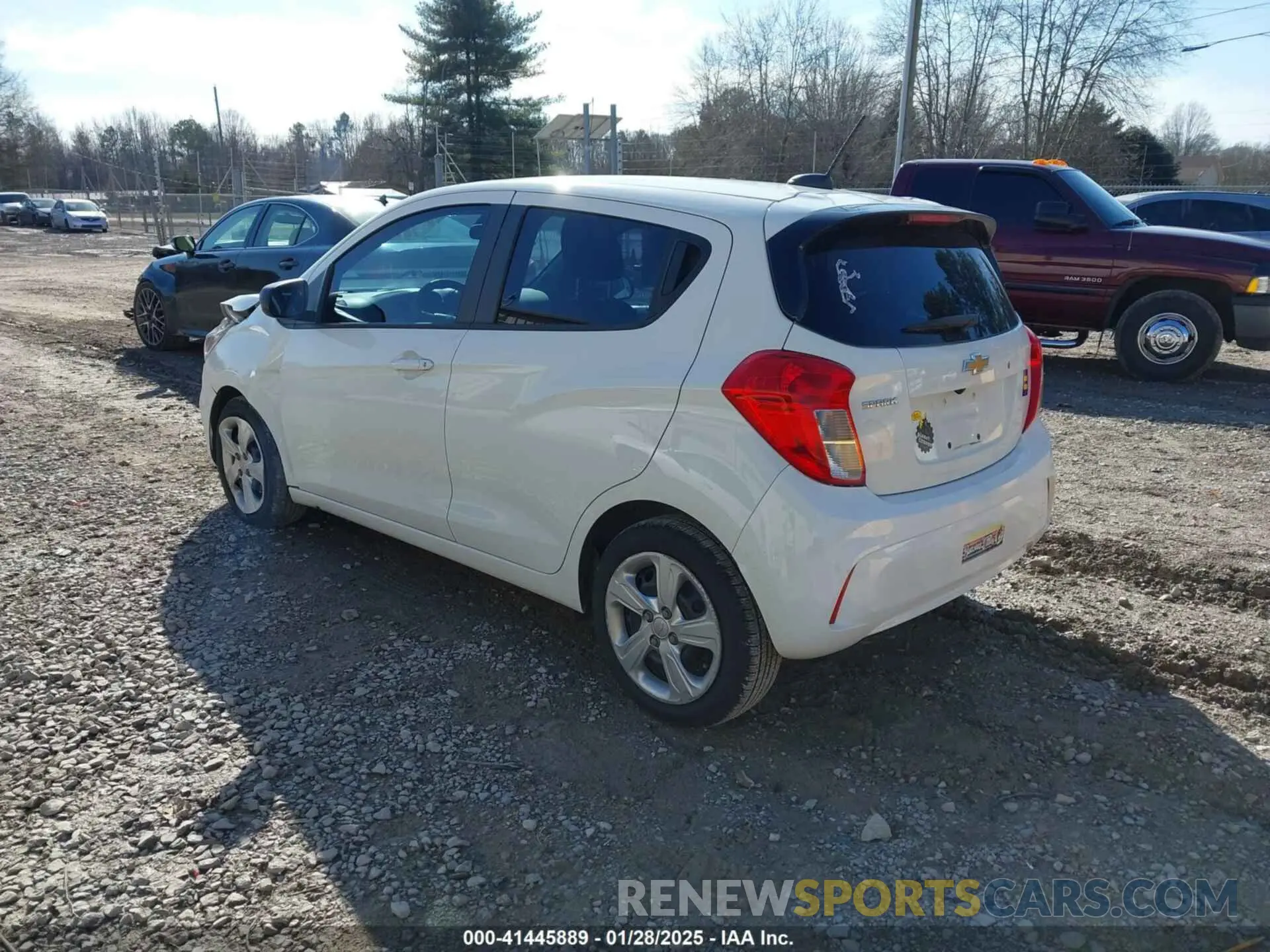 3 Photograph of a damaged car KL8CB6SAXLC428184 CHEVROLET SPARK 2020