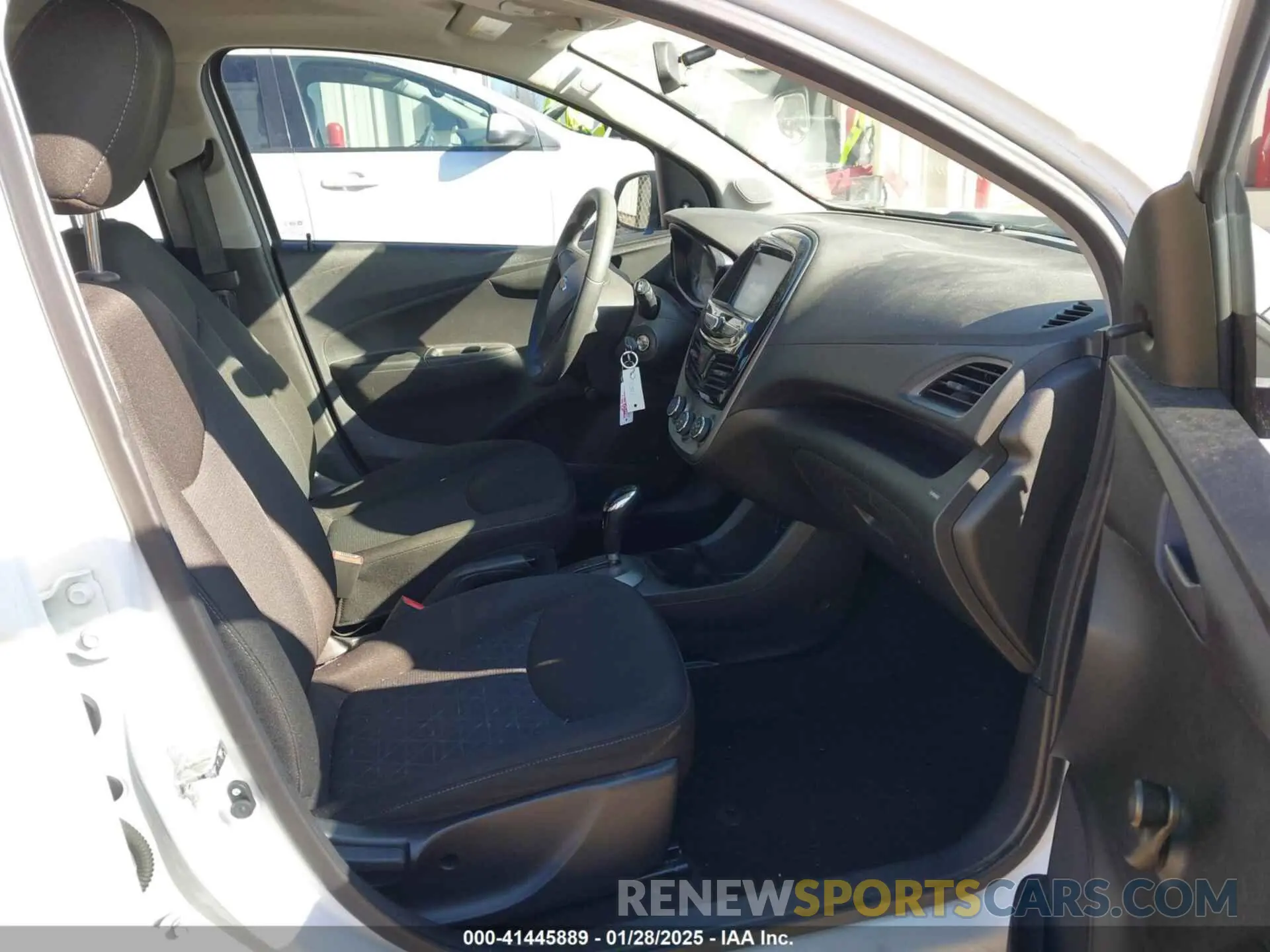 5 Photograph of a damaged car KL8CB6SAXLC428184 CHEVROLET SPARK 2020