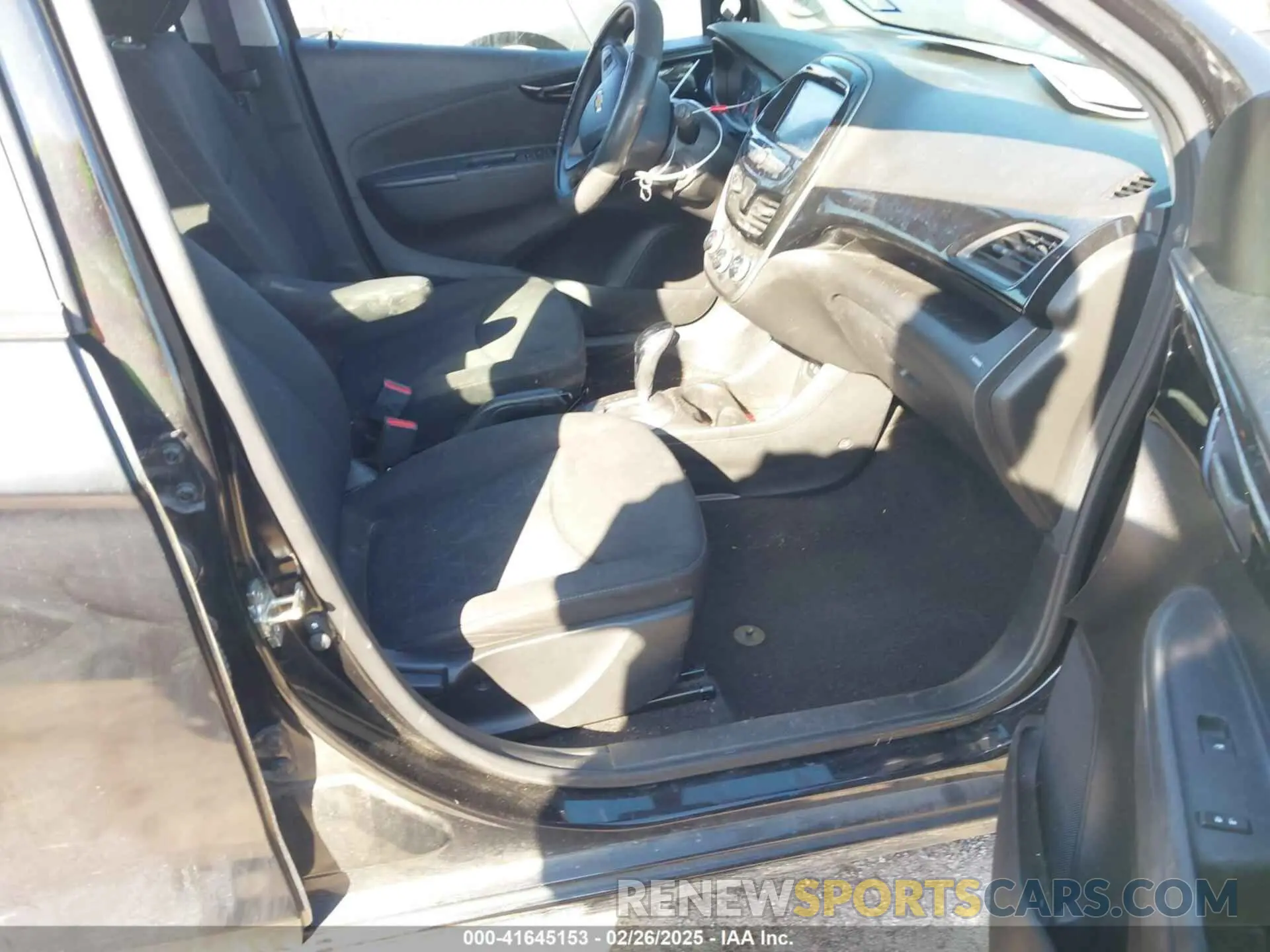 5 Photograph of a damaged car KL8CD6SA0LC417947 CHEVROLET SPARK 2020