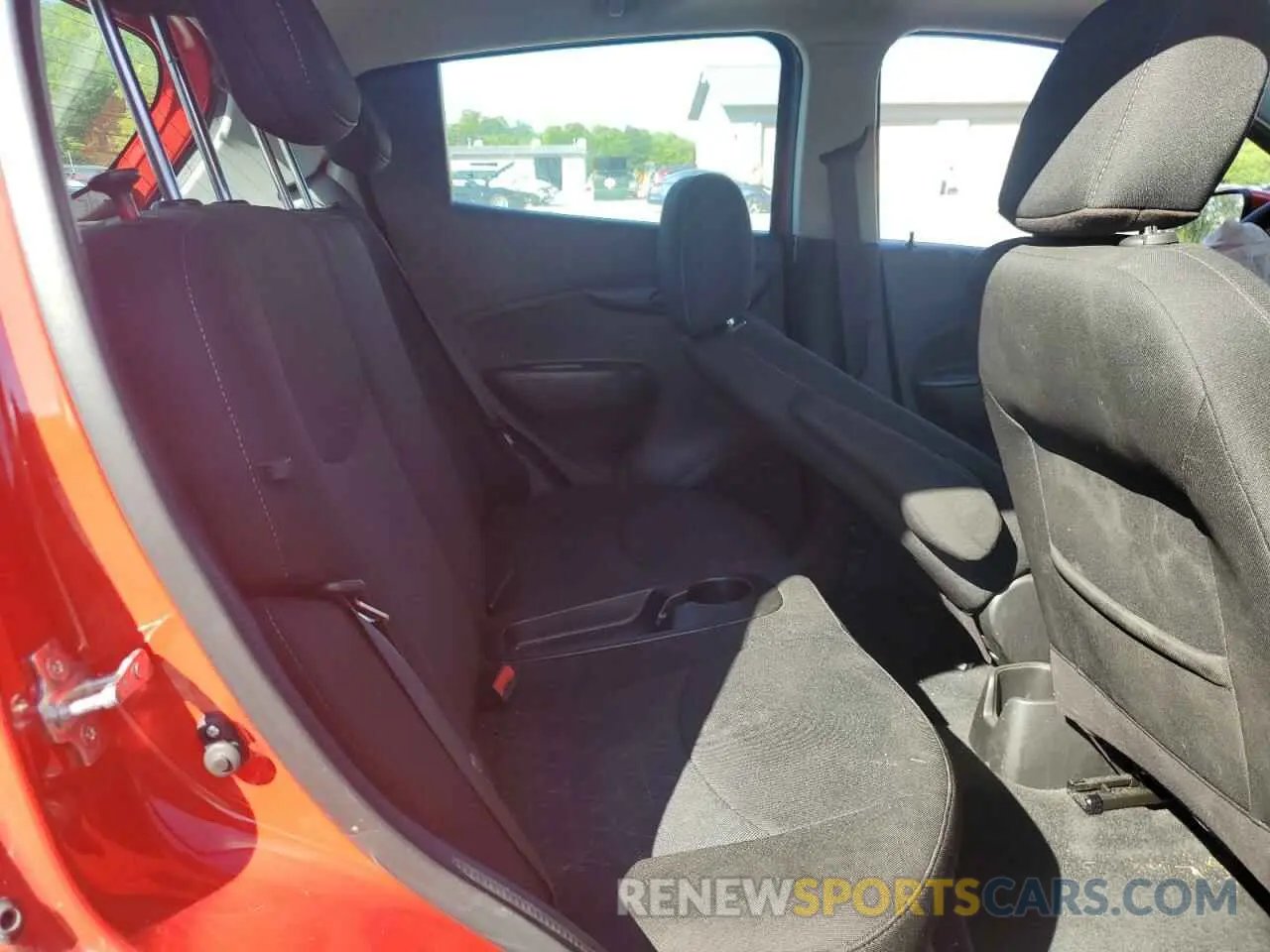 10 Photograph of a damaged car KL8CD6SA0LC441665 CHEVROLET SPARK 2020