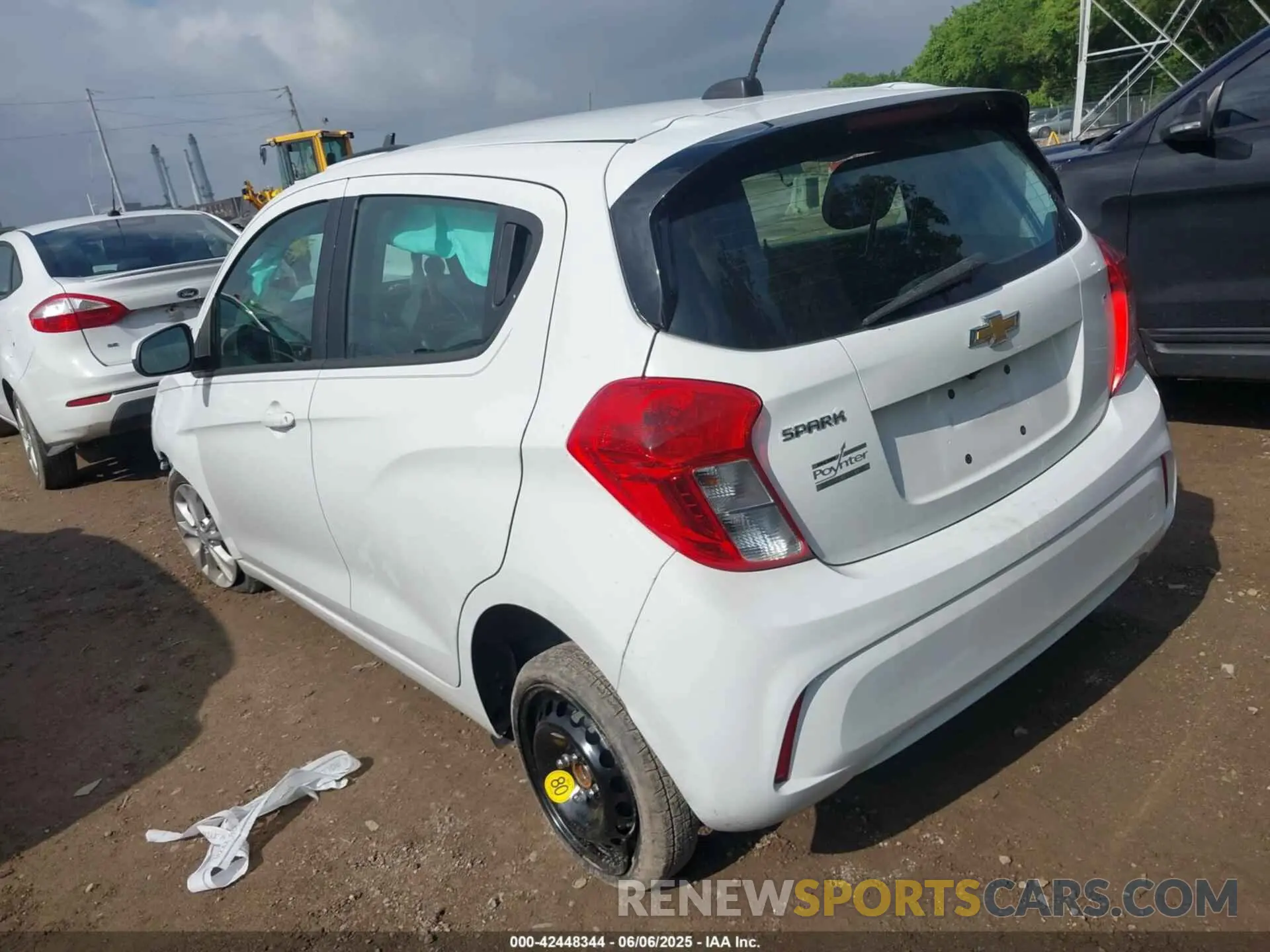 3 Photograph of a damaged car KL8CD6SA0LC442461 CHEVROLET SPARK 2020