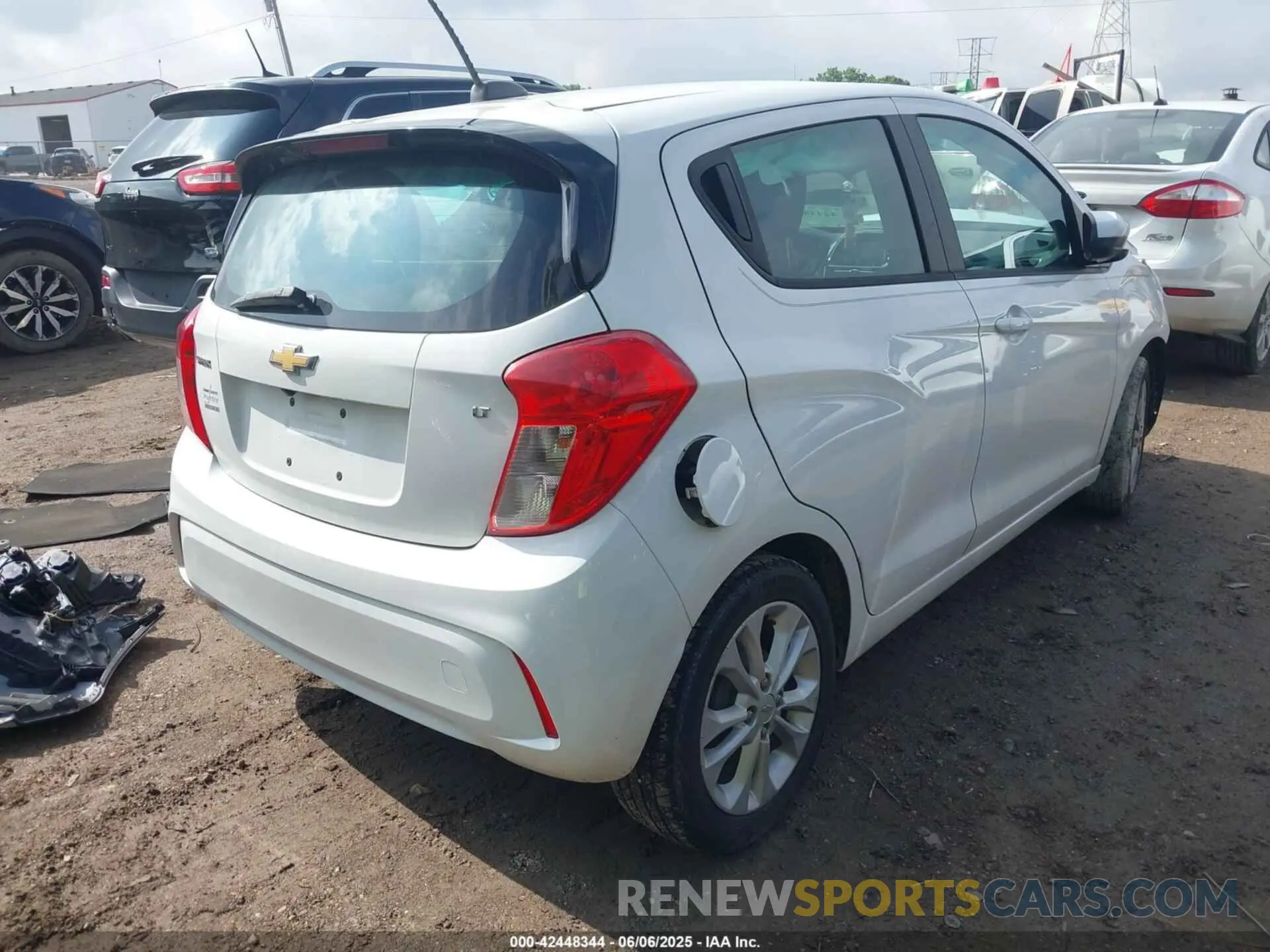 4 Photograph of a damaged car KL8CD6SA0LC442461 CHEVROLET SPARK 2020