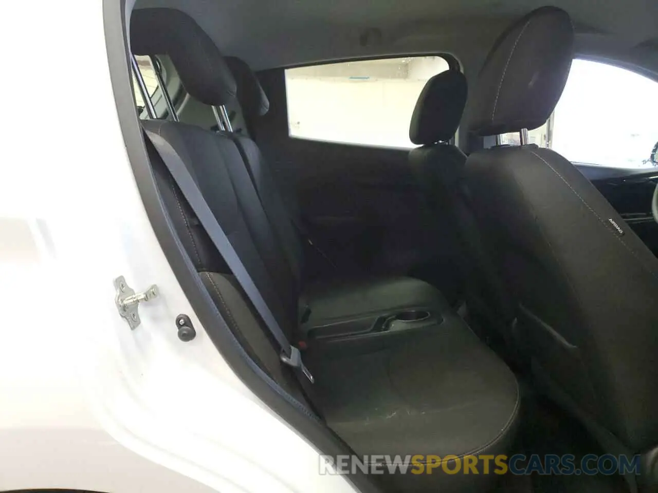 10 Фотография поврежденного автомобиля KL8CD6SA0LC447286 CHEVROLET SPARK 2020
