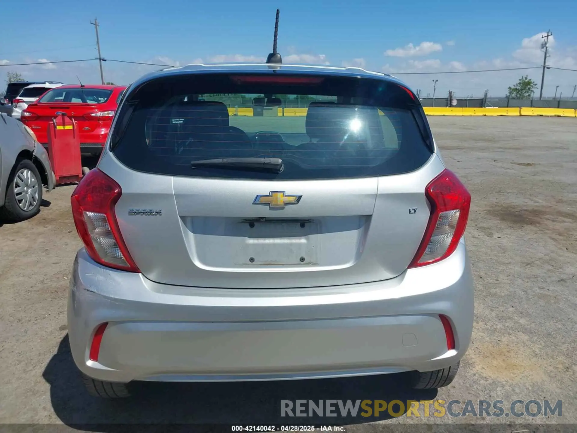 16 Фотография поврежденного автомобиля KL8CD6SA2LC432031 CHEVROLET SPARK 2020