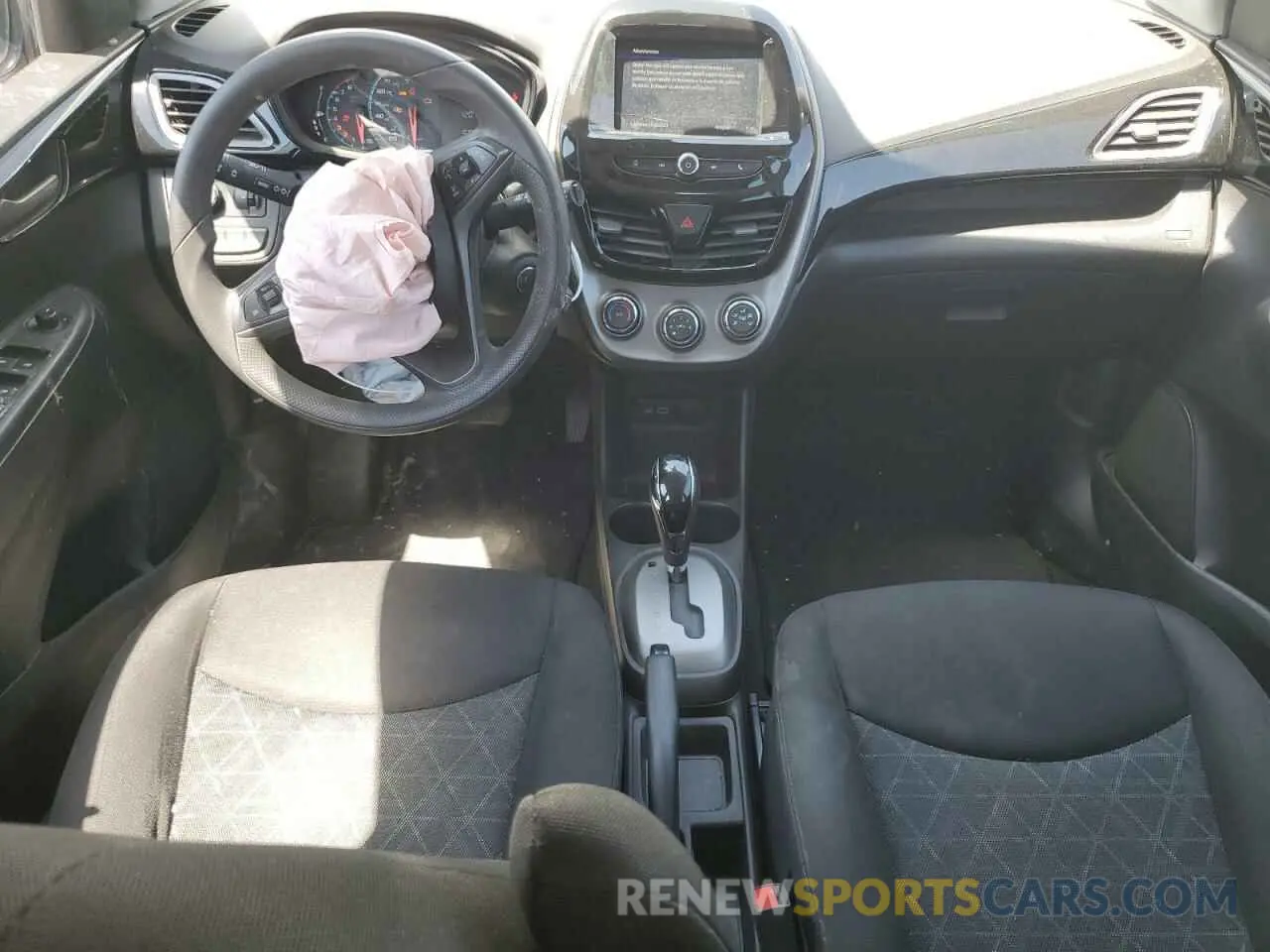 8 Photograph of a damaged car KL8CD6SA2LC445765 CHEVROLET SPARK 2020