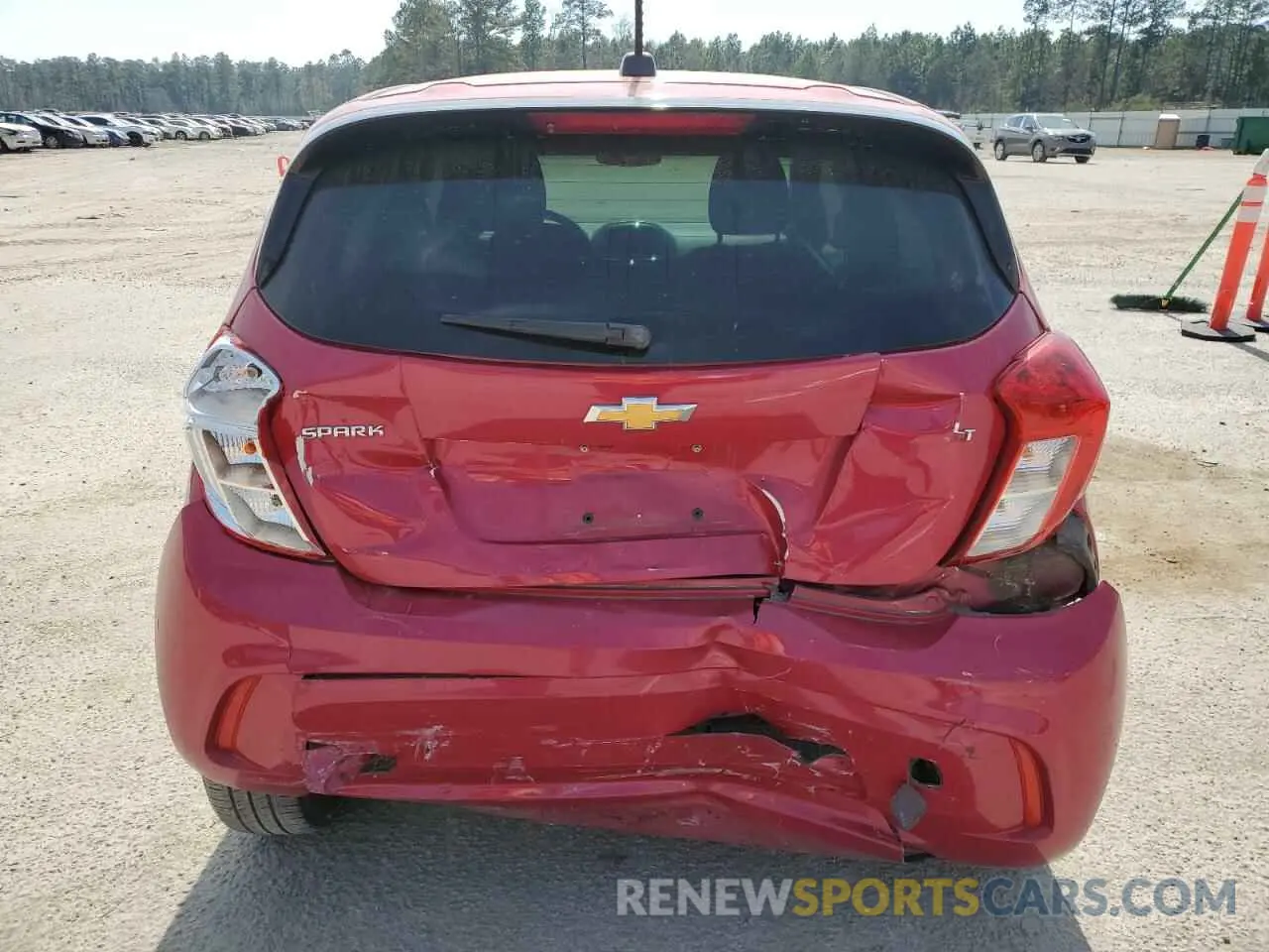 6 Фотография поврежденного автомобиля KL8CD6SA3LC443250 CHEVROLET SPARK 2020