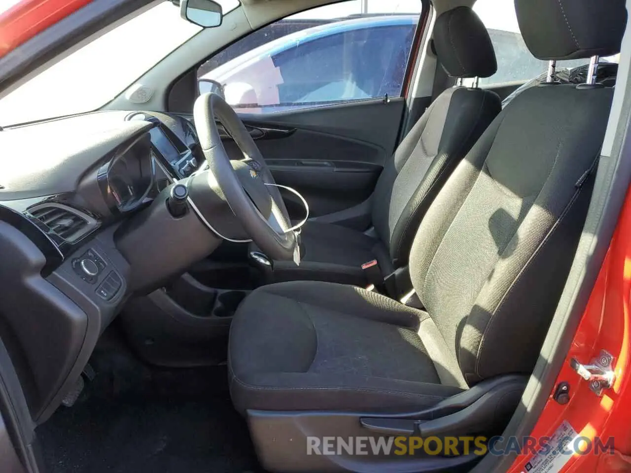 7 Фотография поврежденного автомобиля KL8CD6SA4LC408507 CHEVROLET SPARK 2020